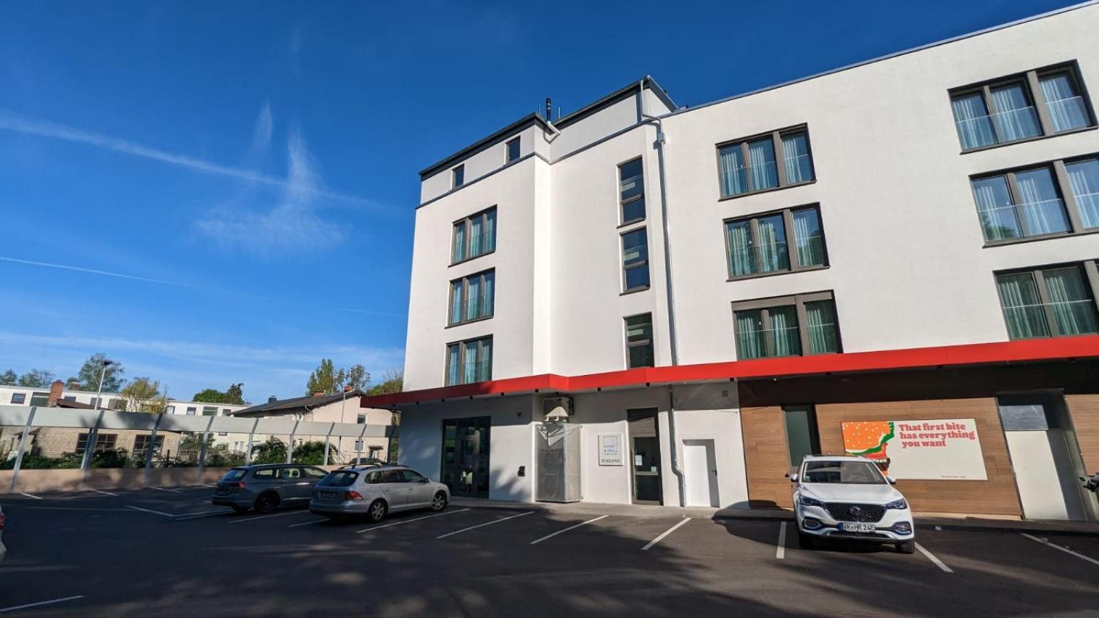 Smart Stay Aparthotel Saarbrucken Sud - Self-Check-In - Free Parking - Property Image 24