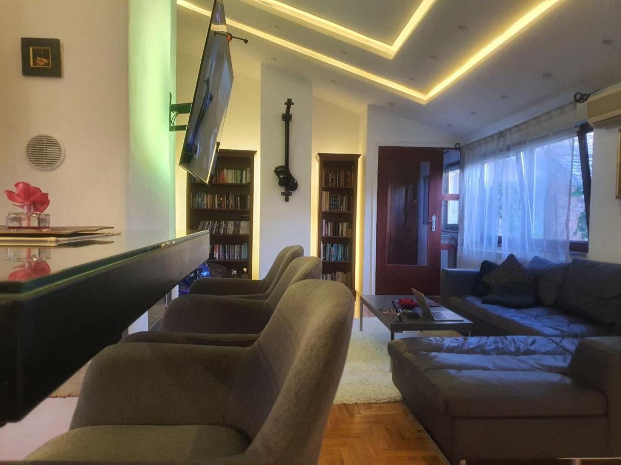 Apartmani Pančevo Rose view 2