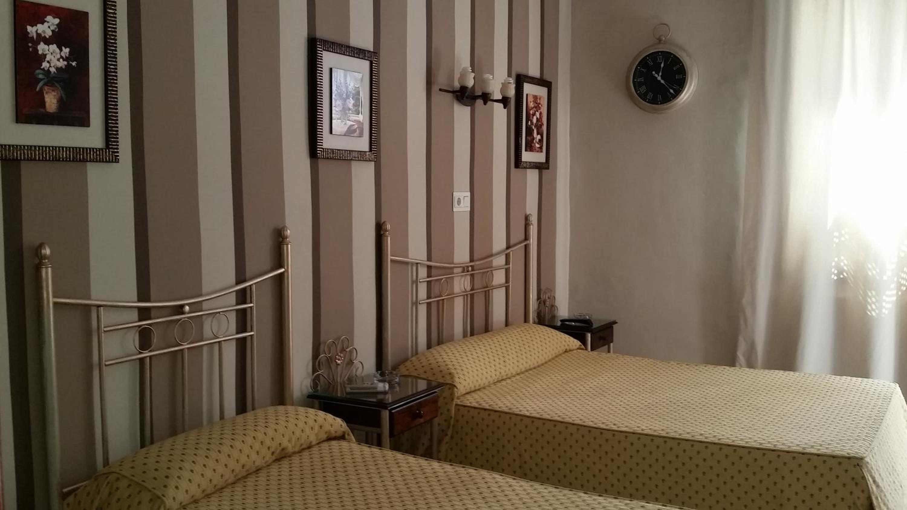 Hostal Almanzor