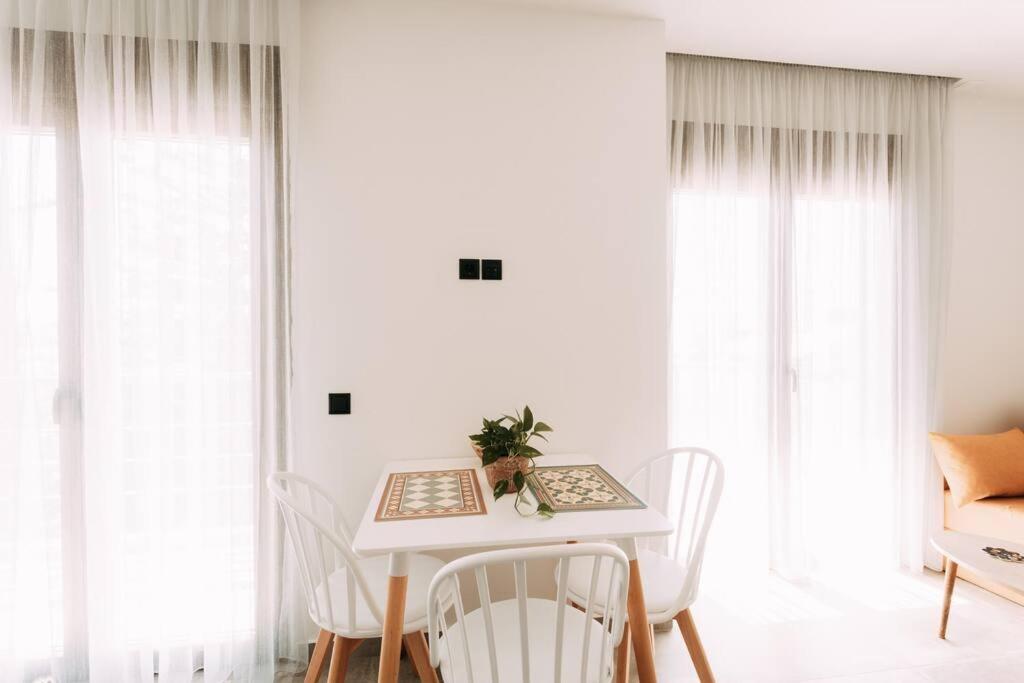 Glamorous Studio near Center