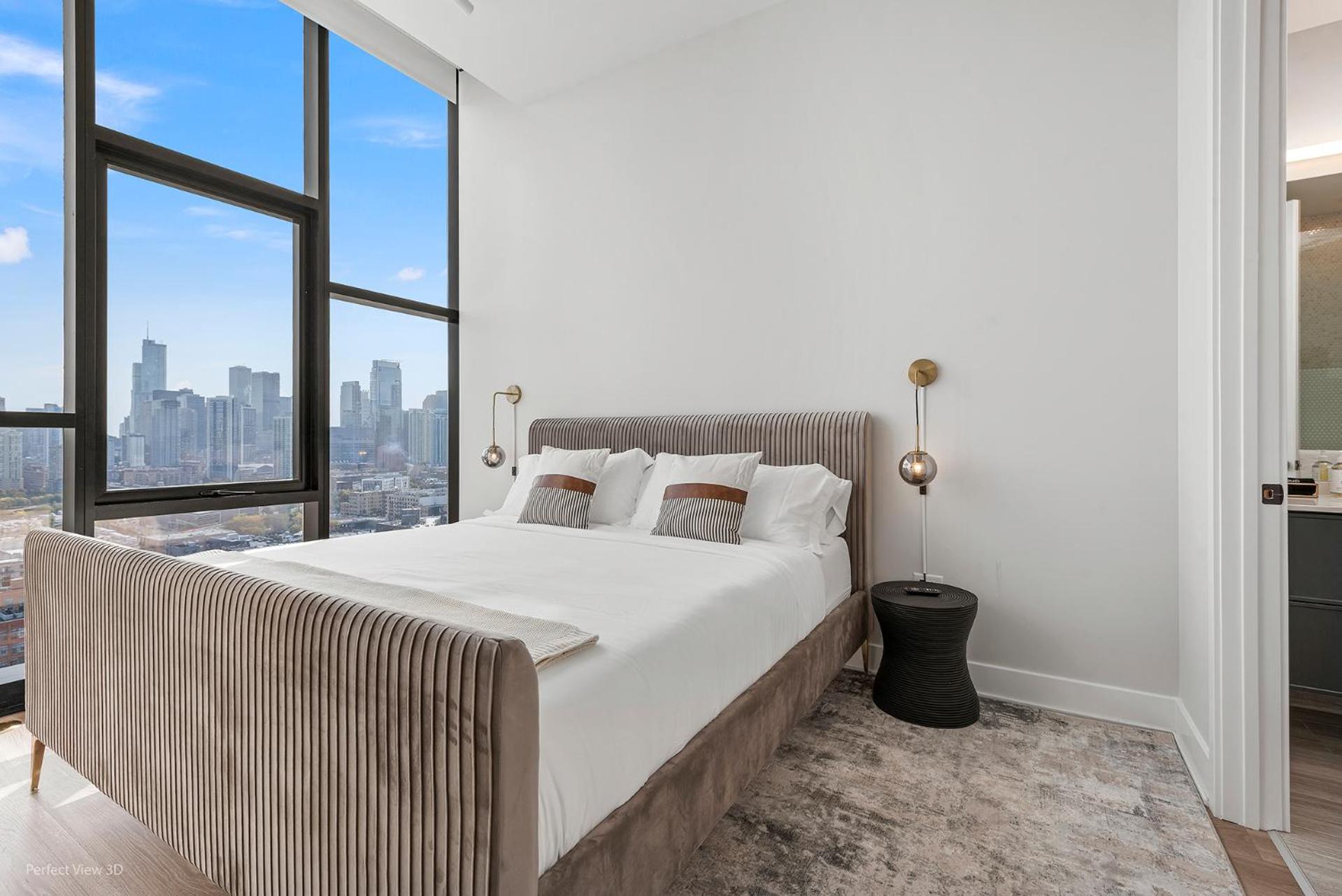 Avenir West Loop Penthouses with Iconic City Views photo 4