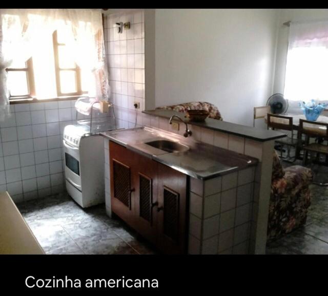 Casa confortável p 13 praia Itaguá Ubatuba