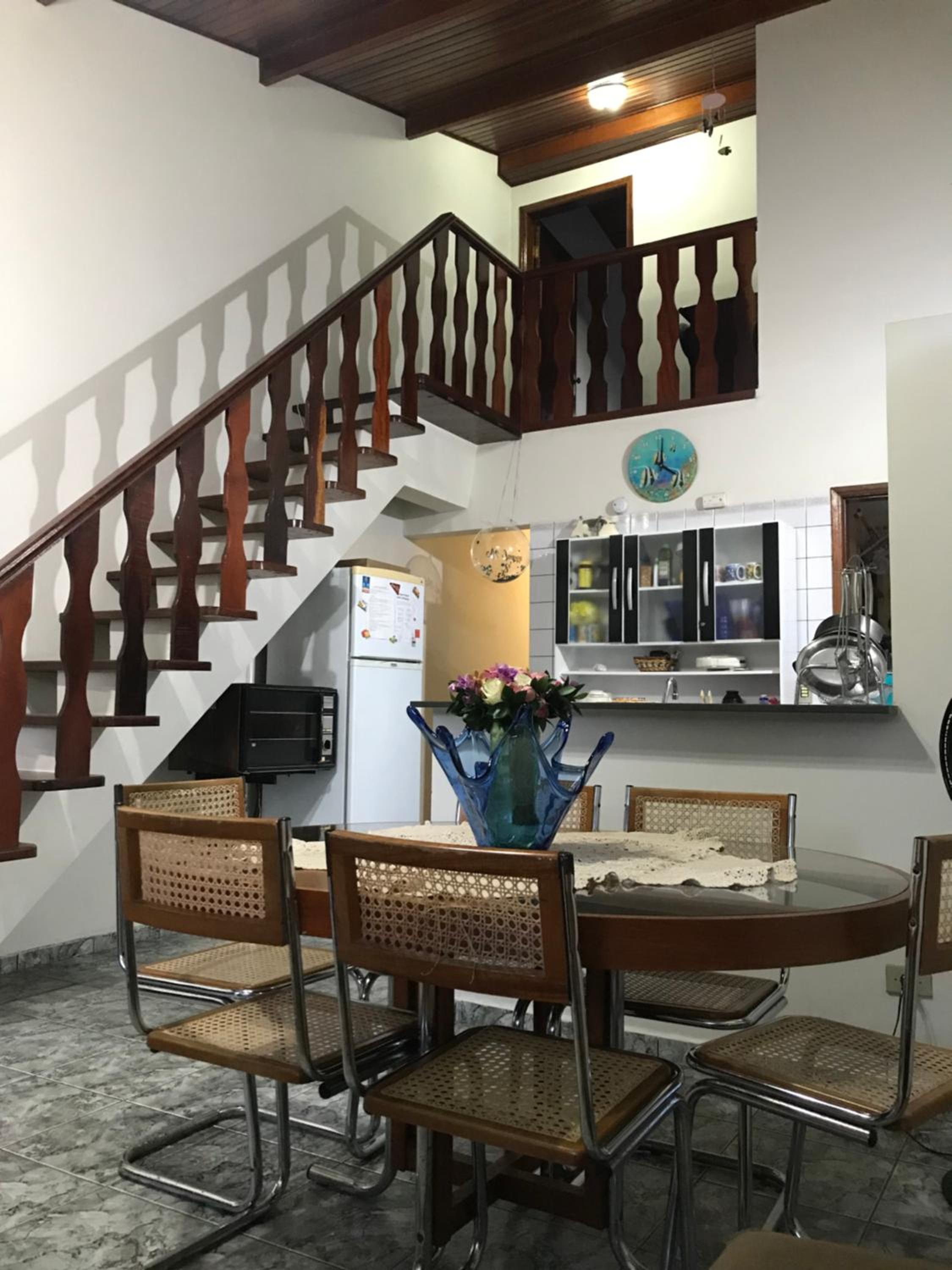 Casa confortável p 13 praia Itaguá Ubatuba