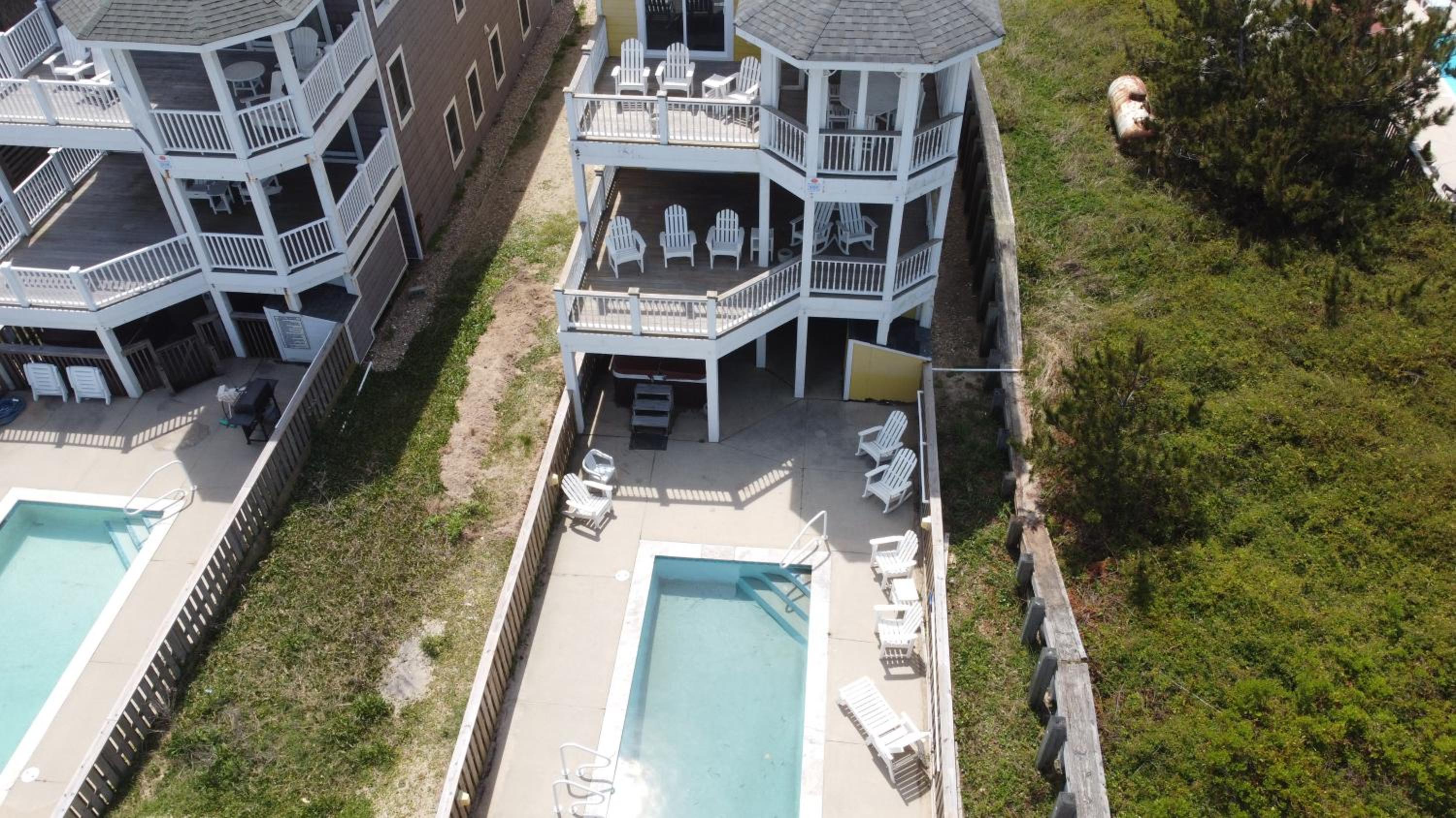 Savannah - Nags Head MP 16, Oceanfront, Direct Beach Access, Pool, Hot Tub, Pool Table