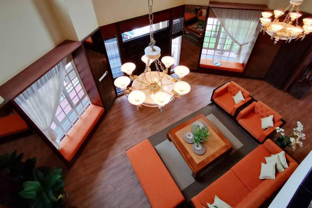 Tiara Golf Villa With Pool