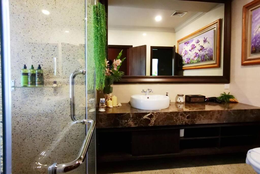 Tiara Golf Villa With Pool