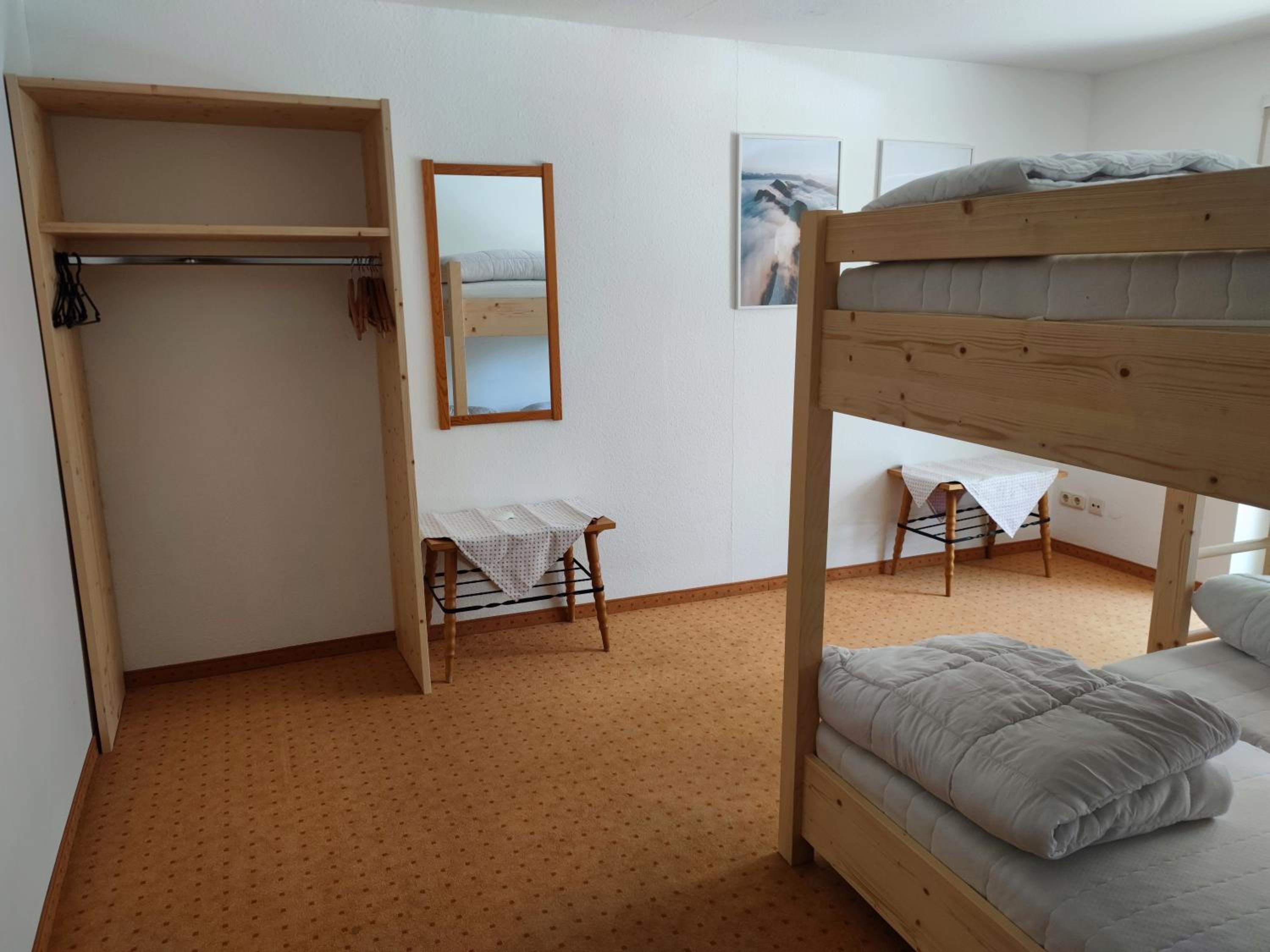 Zum Hüttenklaus - 12 Personen Gruppenunterkunft in den Bergen mit eigenem Badezuber