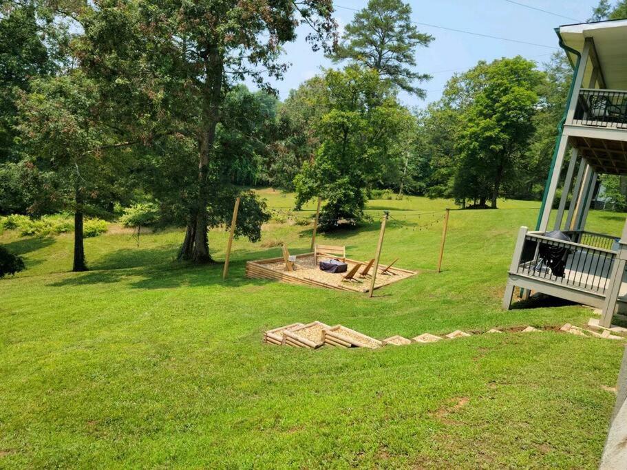 Blueberry Ridge Cottage near Ocoee River Shopping view 4
