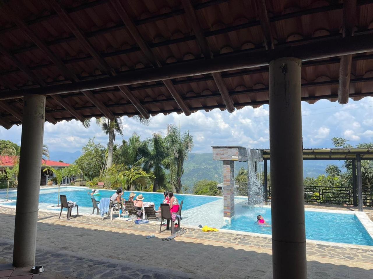 Finca Campestre Colibrí