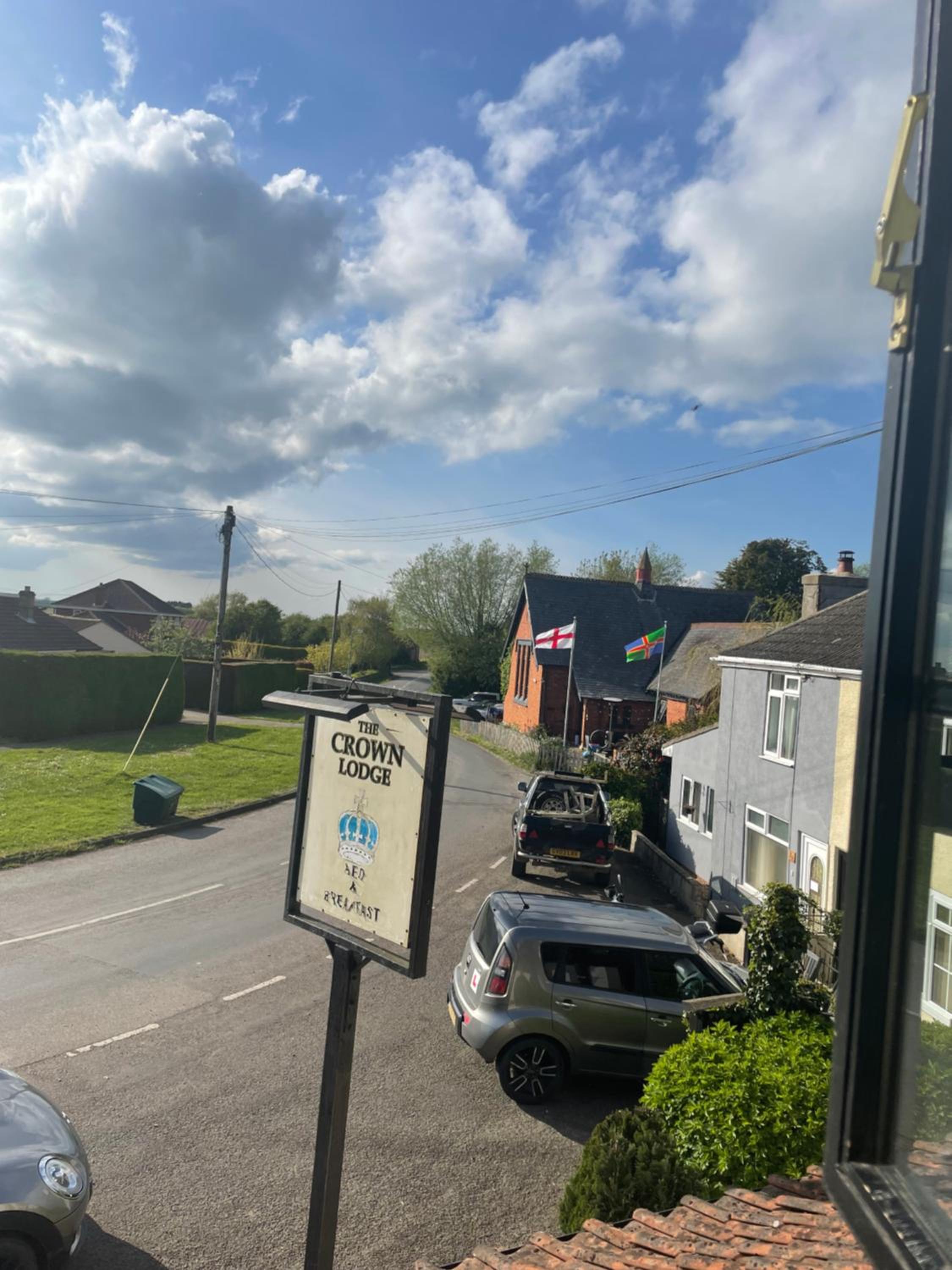 The Crown Lodge Bed & Breakfast