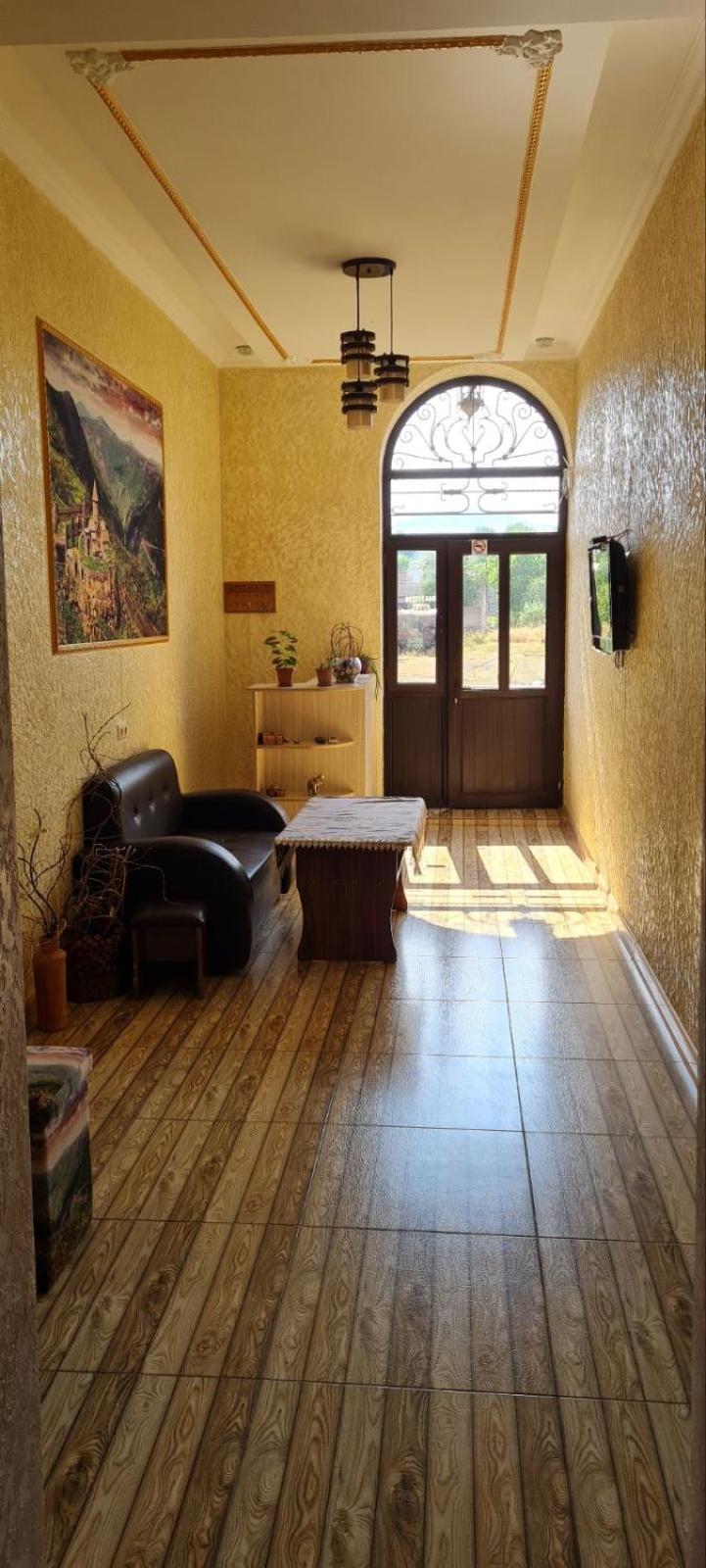 Mirage guesthouse