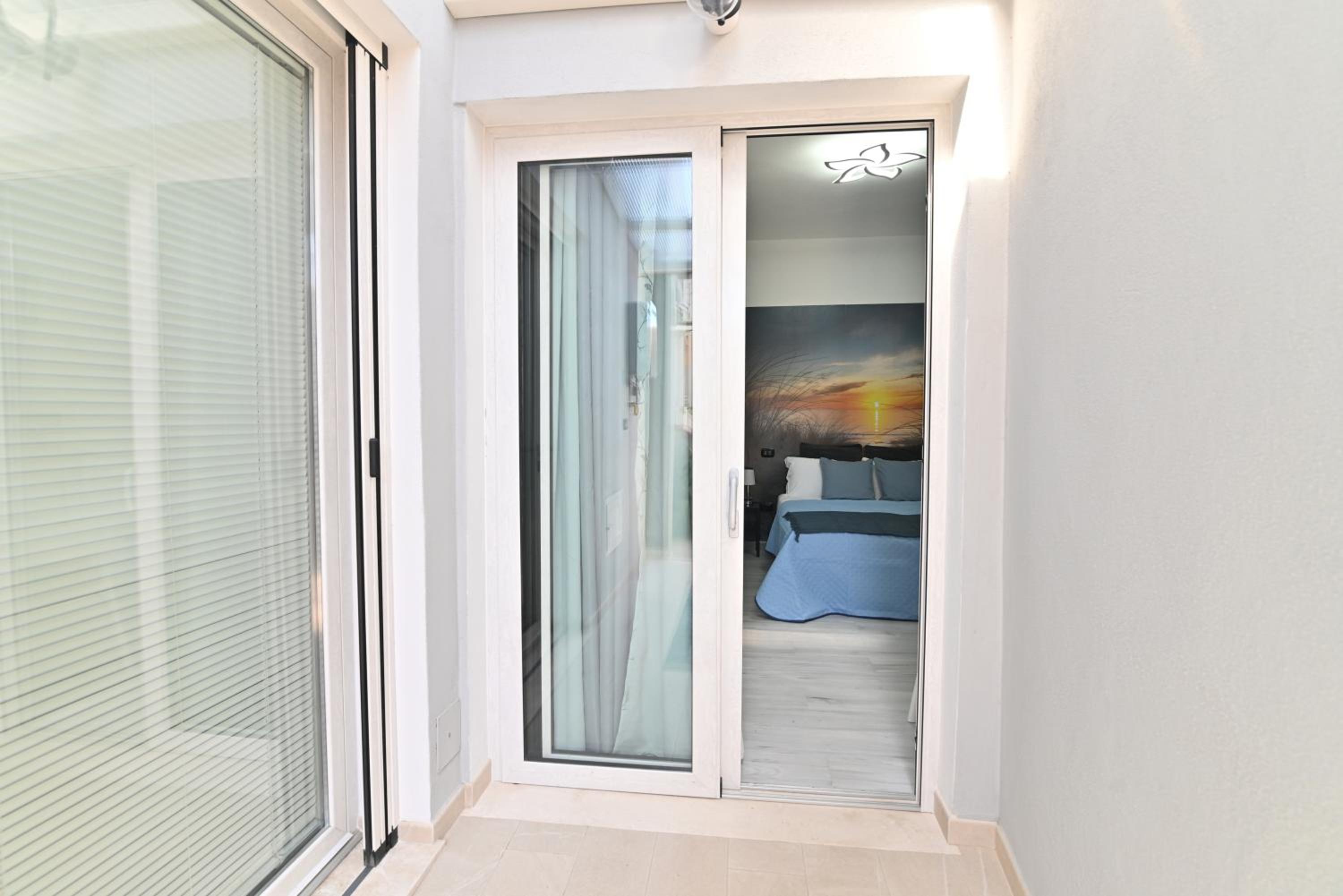 IzzHome Cozy Room en Pula — balance & terrace