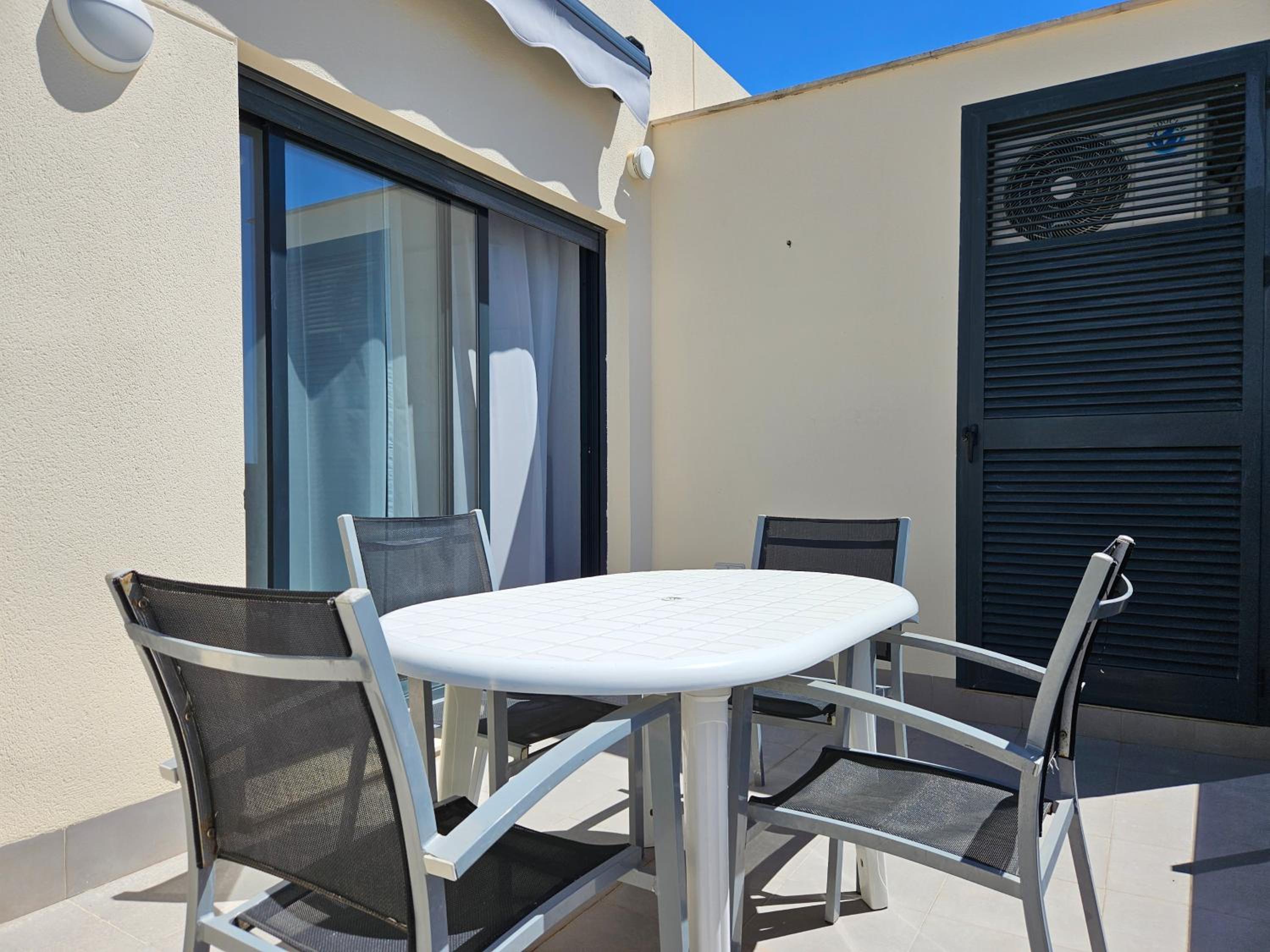 Realrent Neo Mediterráneo