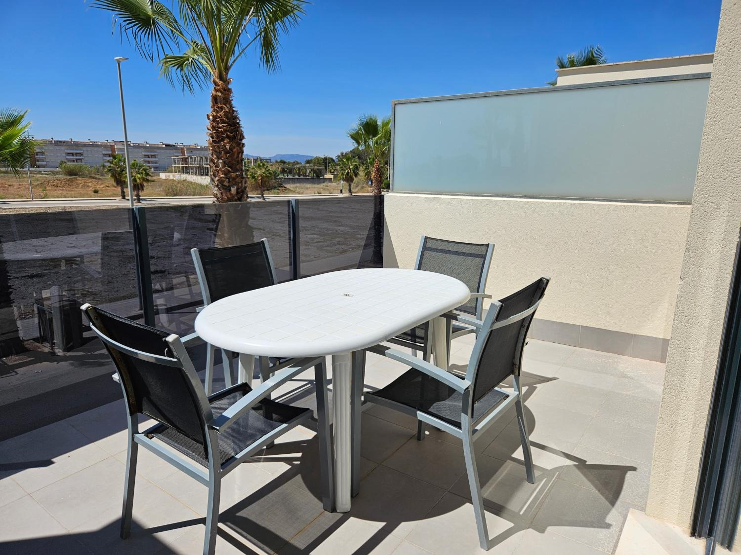 Realrent Neo Mediterráneo