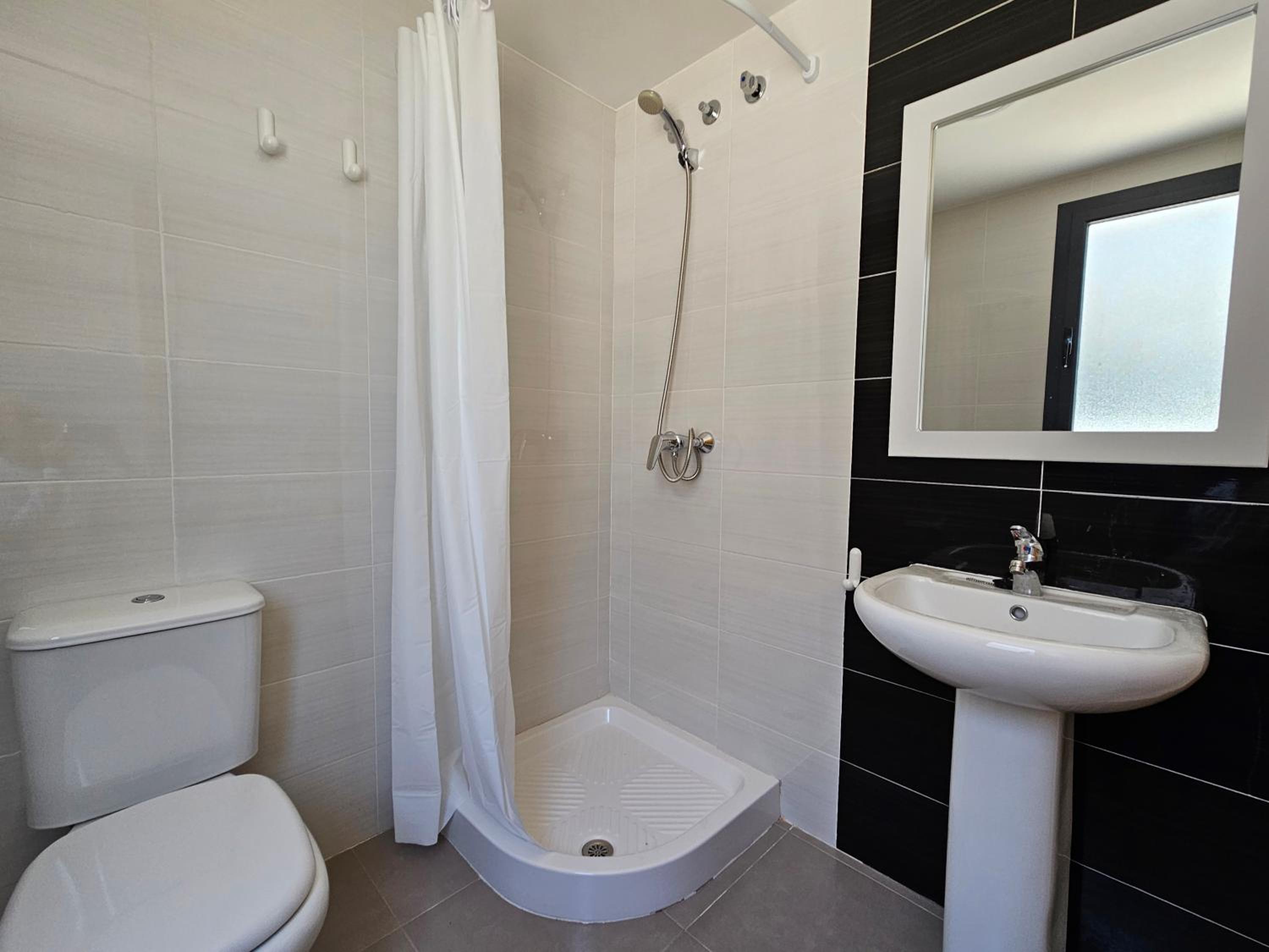 Realrent Neo Mediterráneo