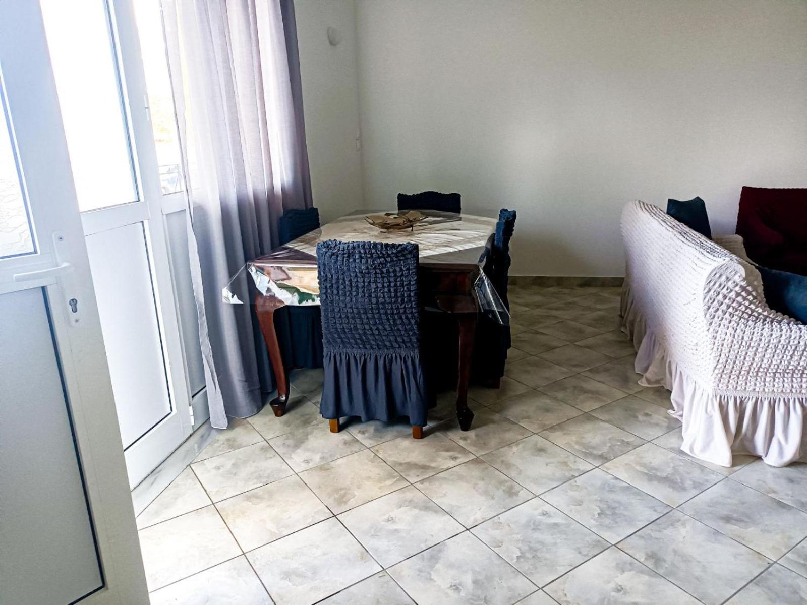 Kimi apartments
