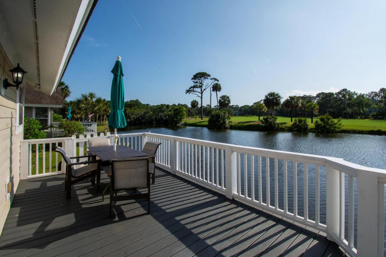 16 Fairway Club Dr Nature's Nook
