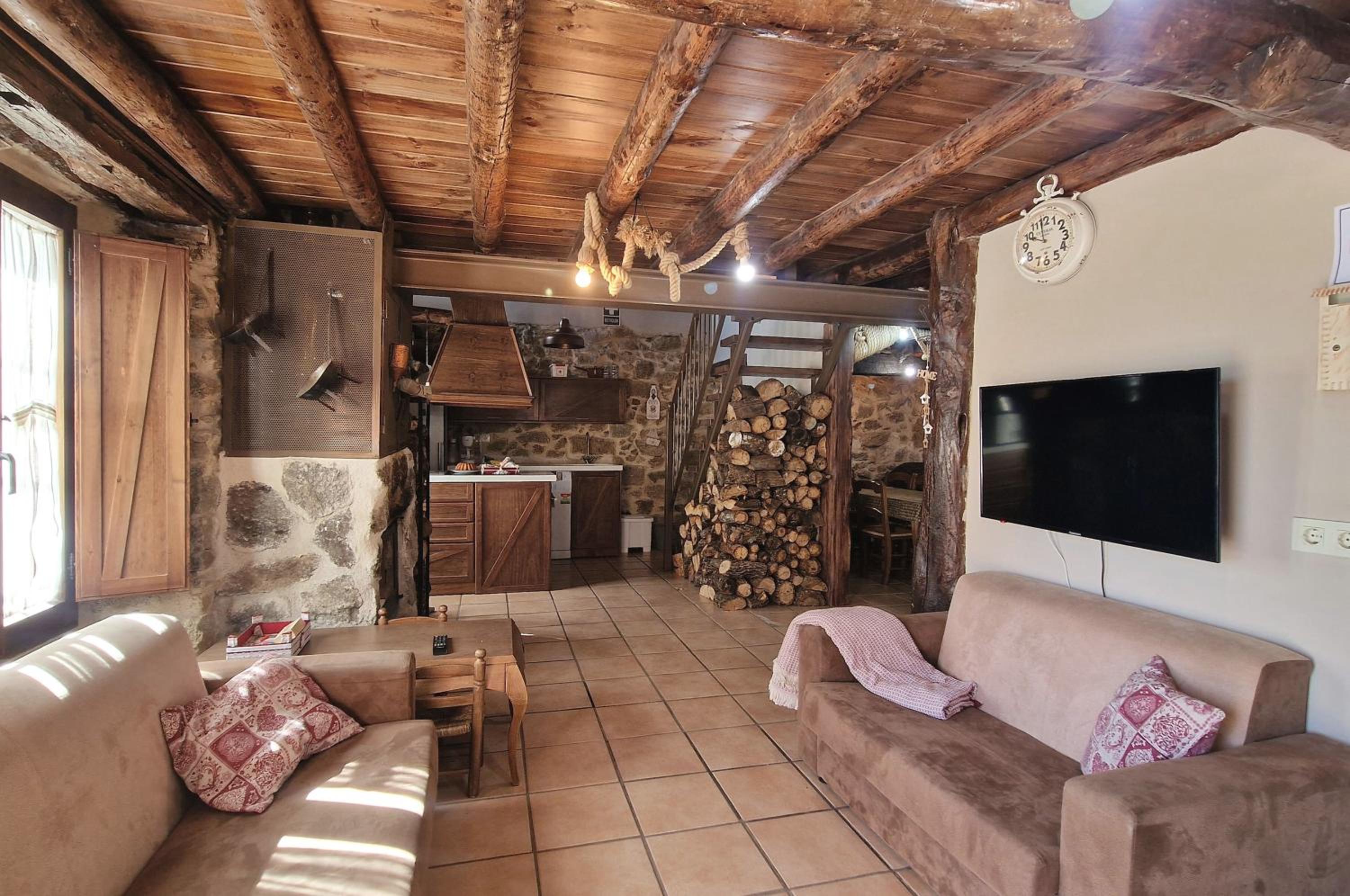 La Cantina casas rurales paredes view 5