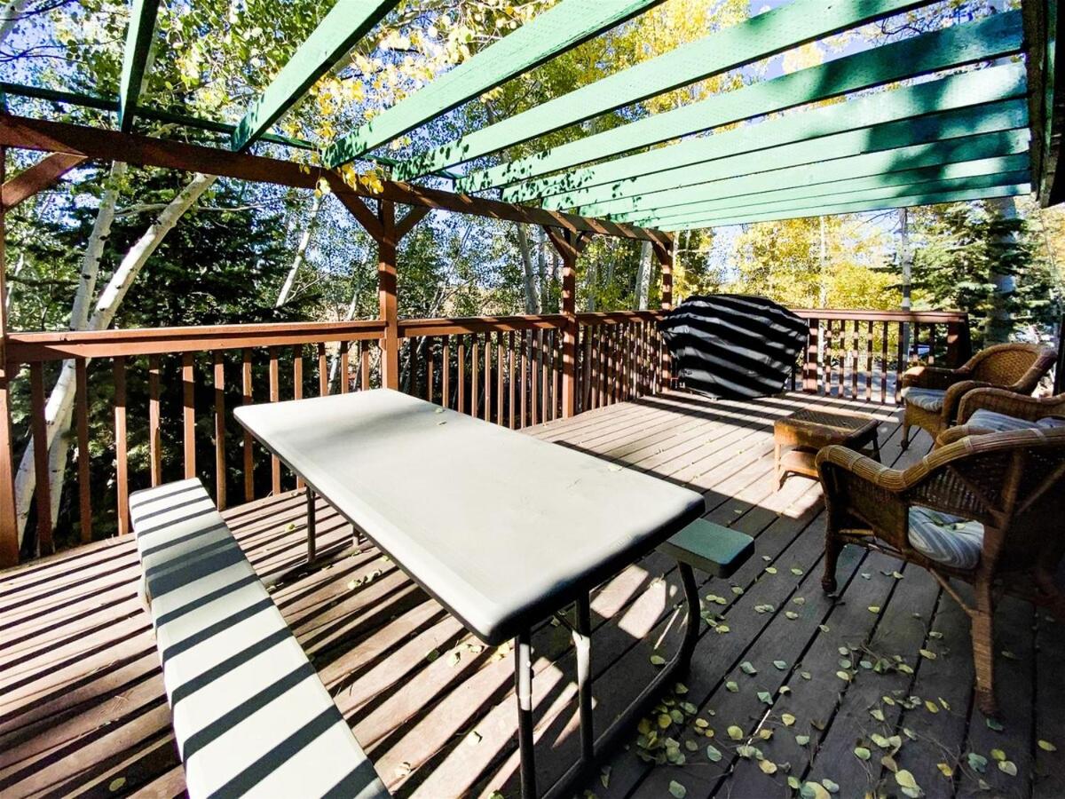Village Vibes Deck And Bbq
