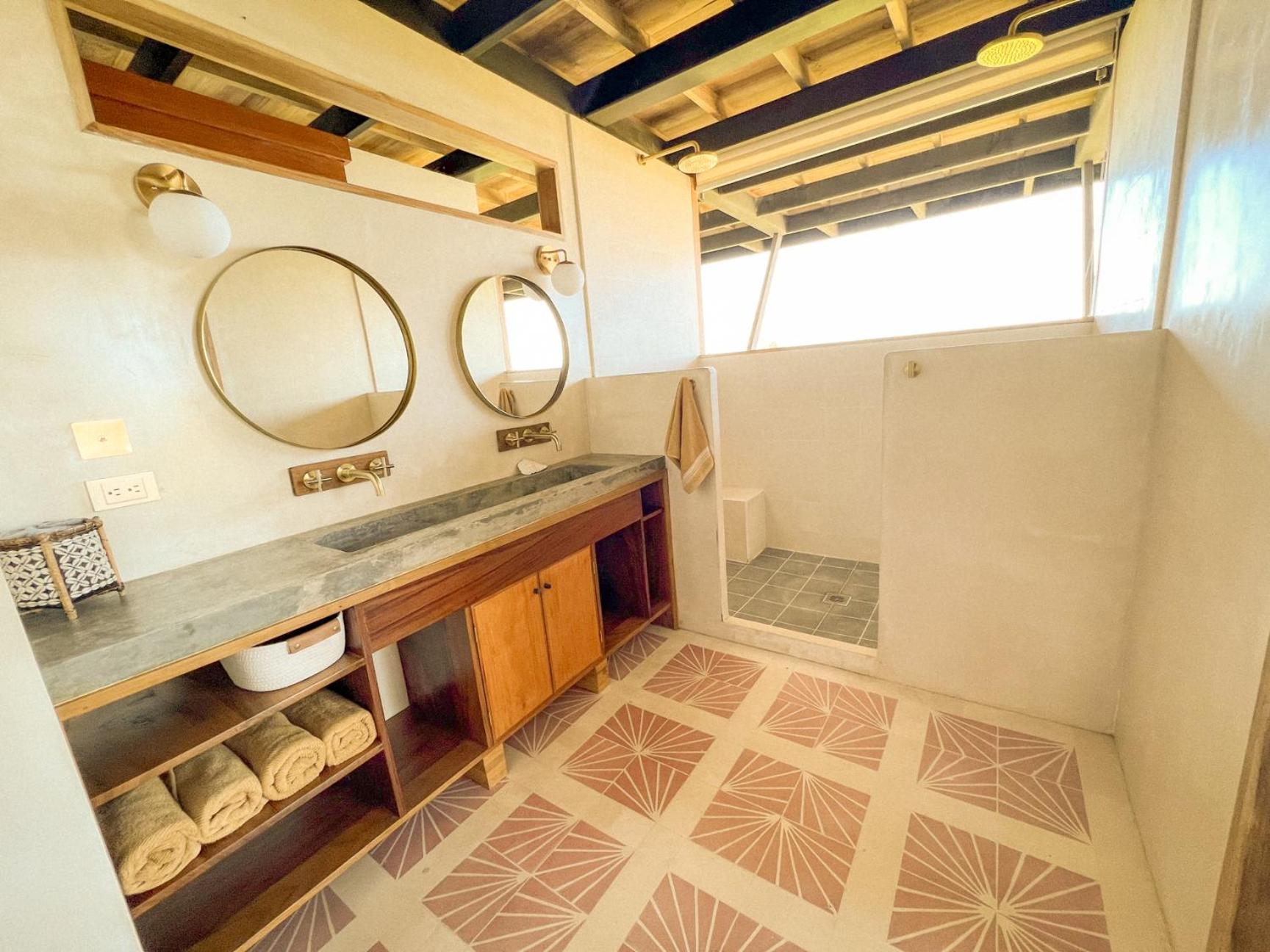 Ocean View Modern Jungle Vacation Home - Walking Distance to Playa Mal Pais