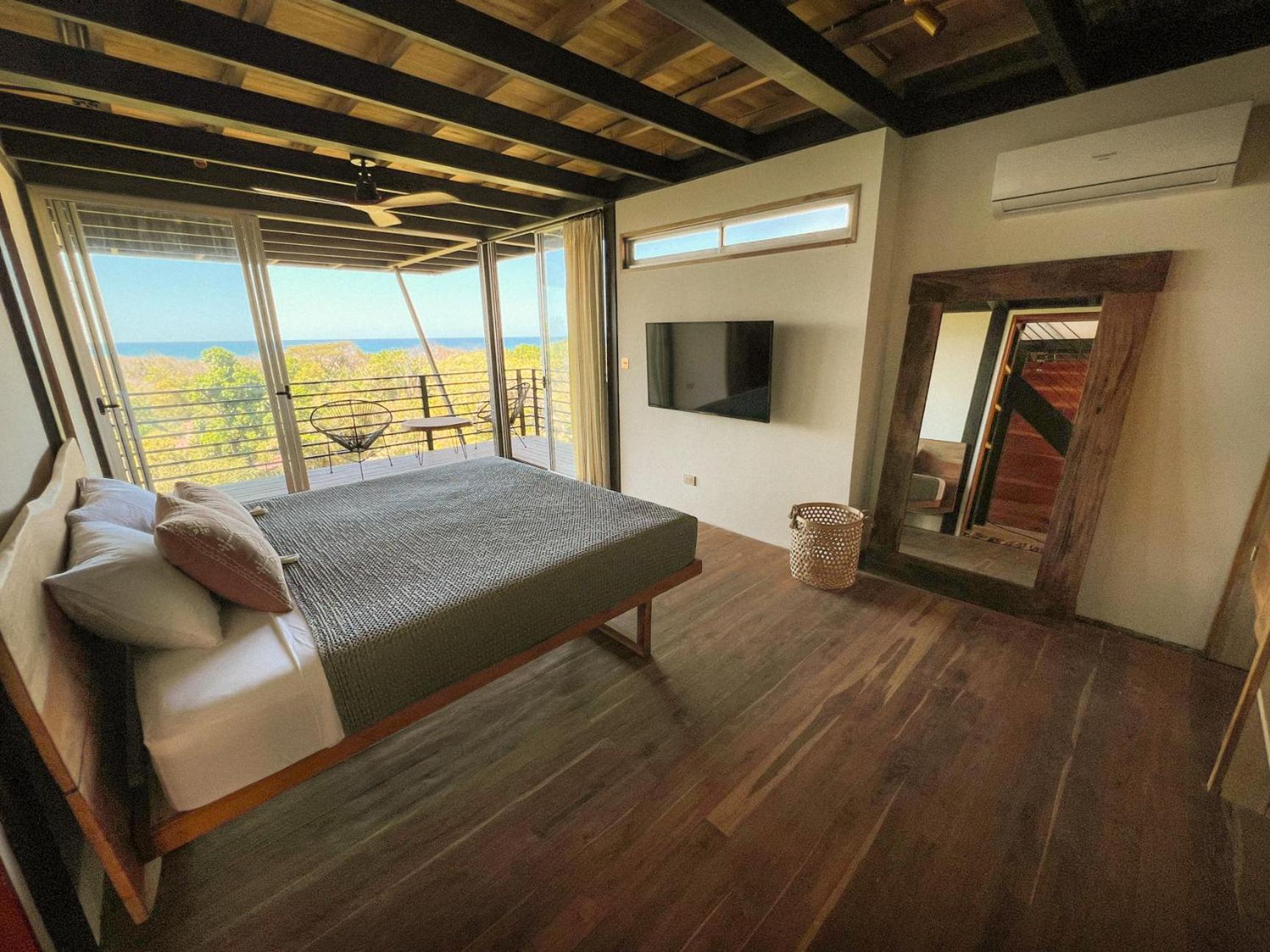 Ocean View Modern Jungle Vacation Home - Walking Distance to Playa Mal Pais