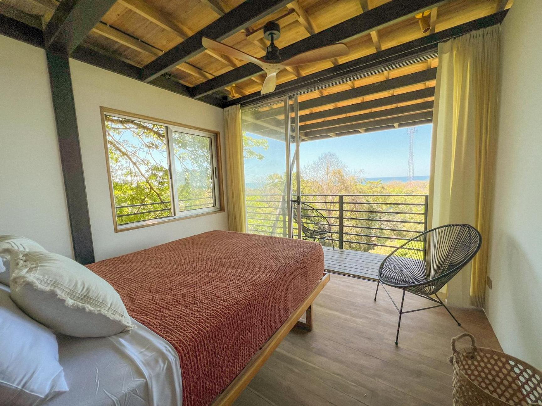 Ocean View Modern Jungle Vacation Home - Walking Distance to Playa Mal Pais