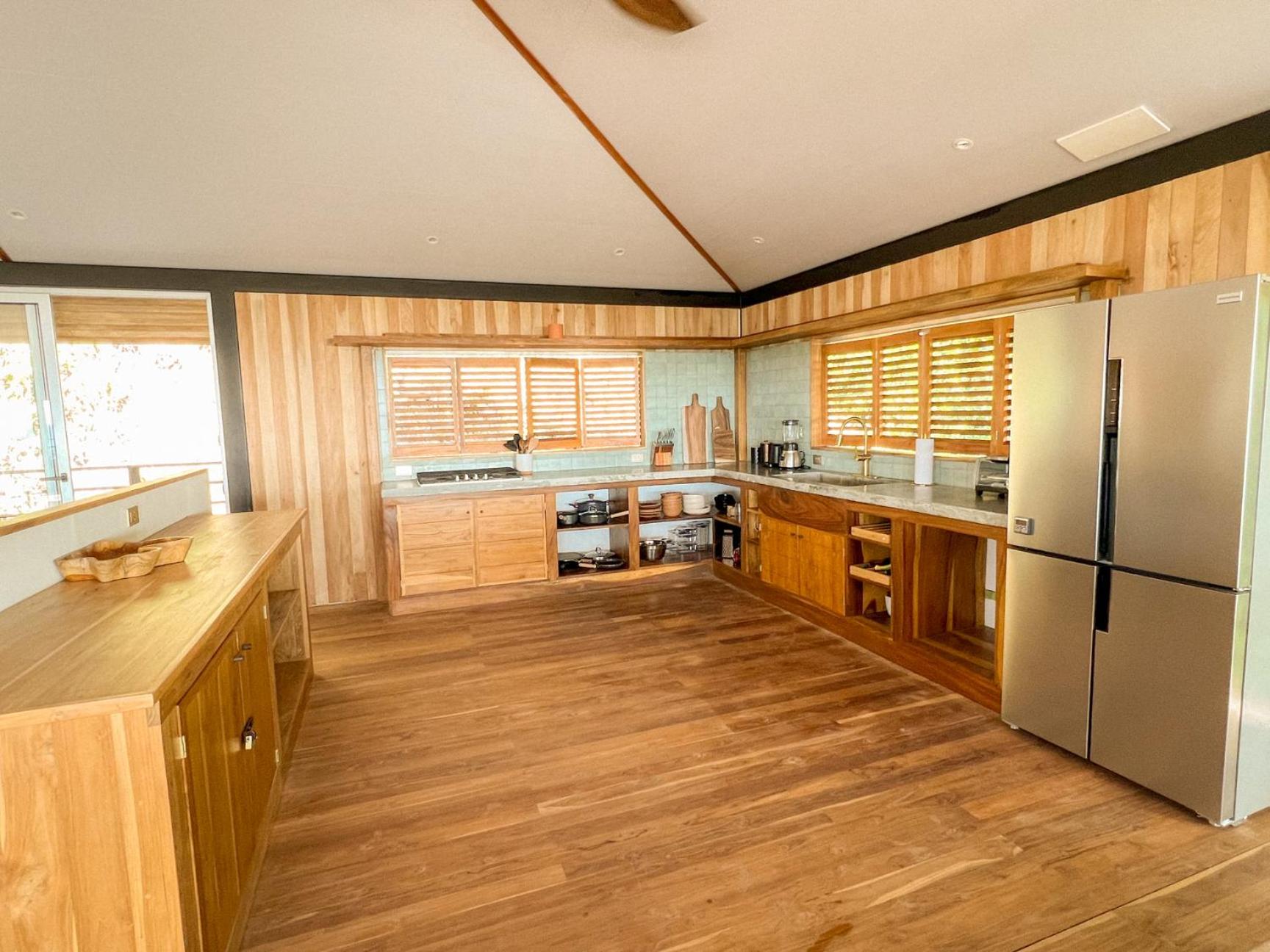 Ocean View Modern Jungle Vacation Home - Walking Distance to Playa Mal Pais