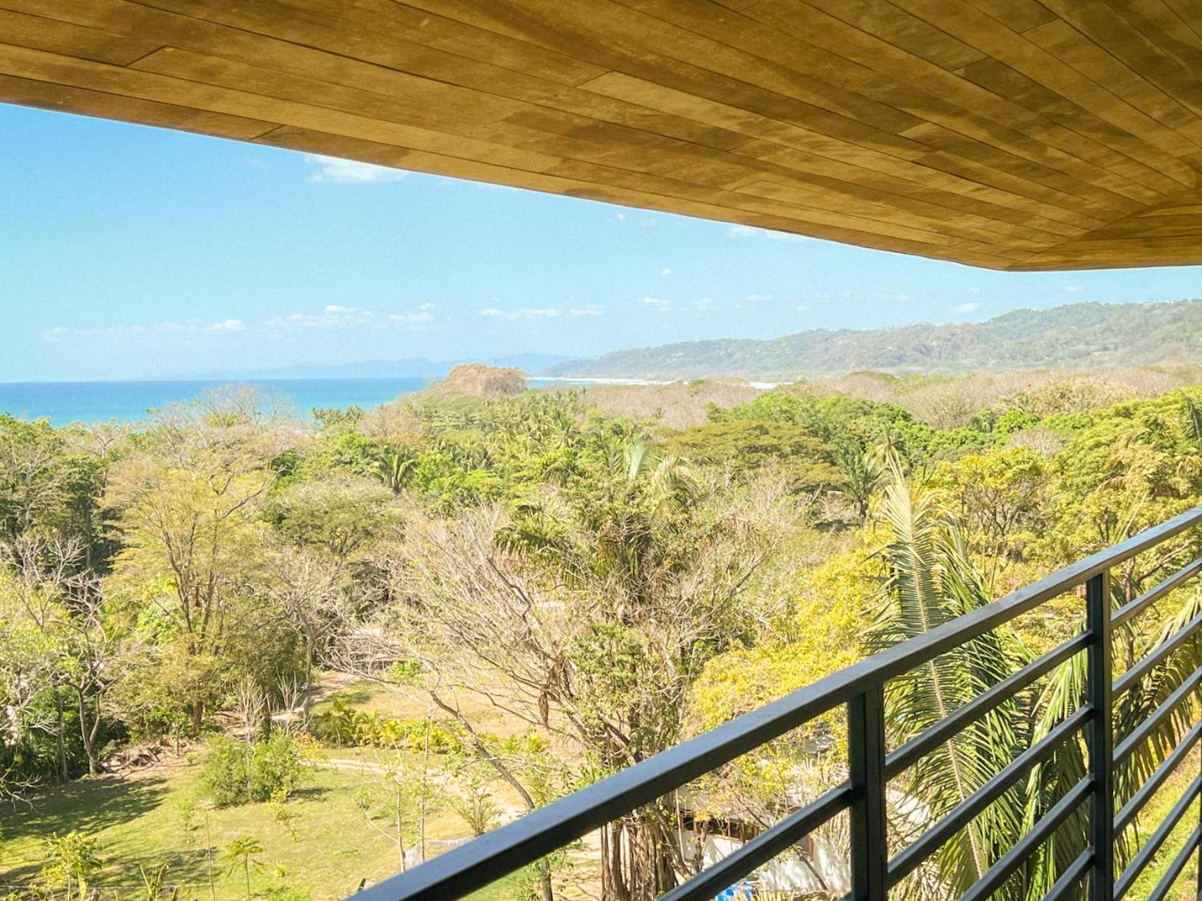 Ocean View Modern Jungle Vacation Home - Walking Distance to Playa Mal Pais