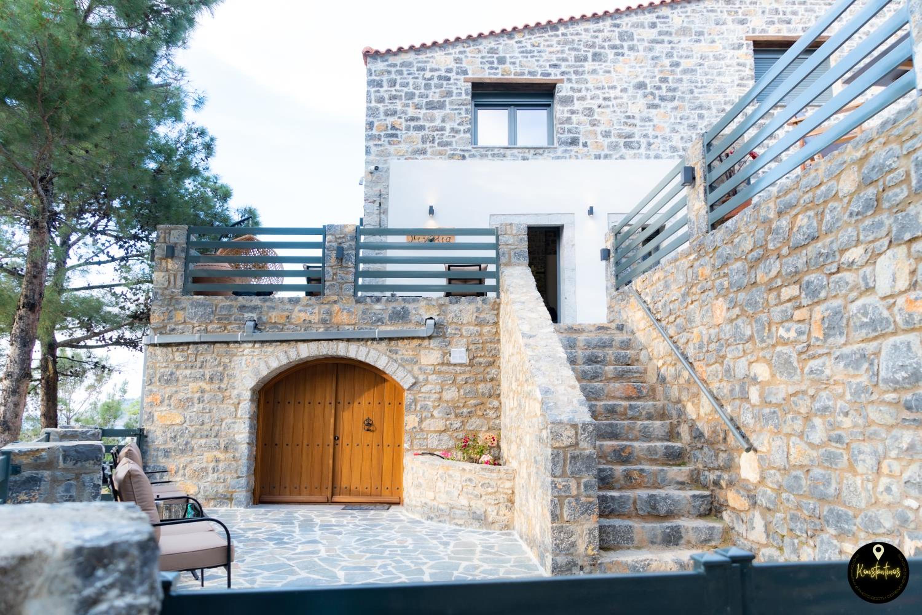 Pinolia Rooms