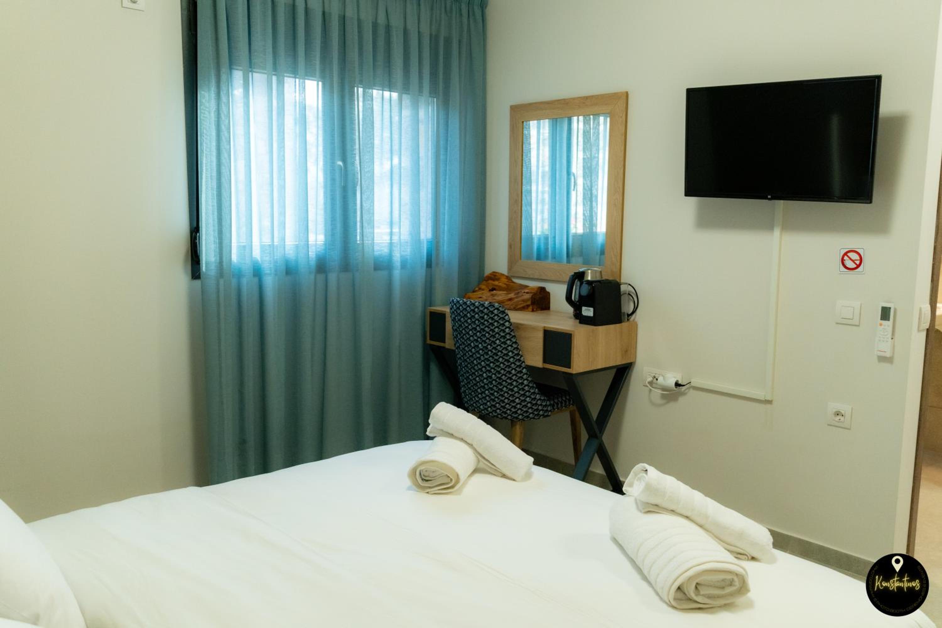 Pinolia Rooms