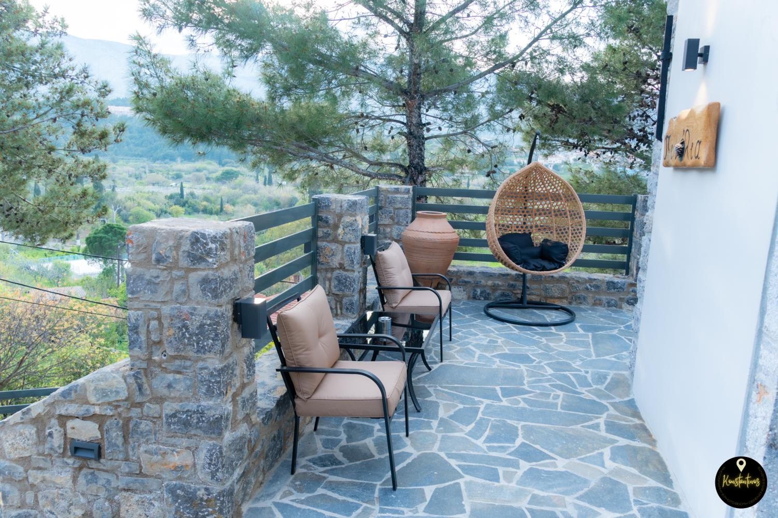 Pinolia Rooms