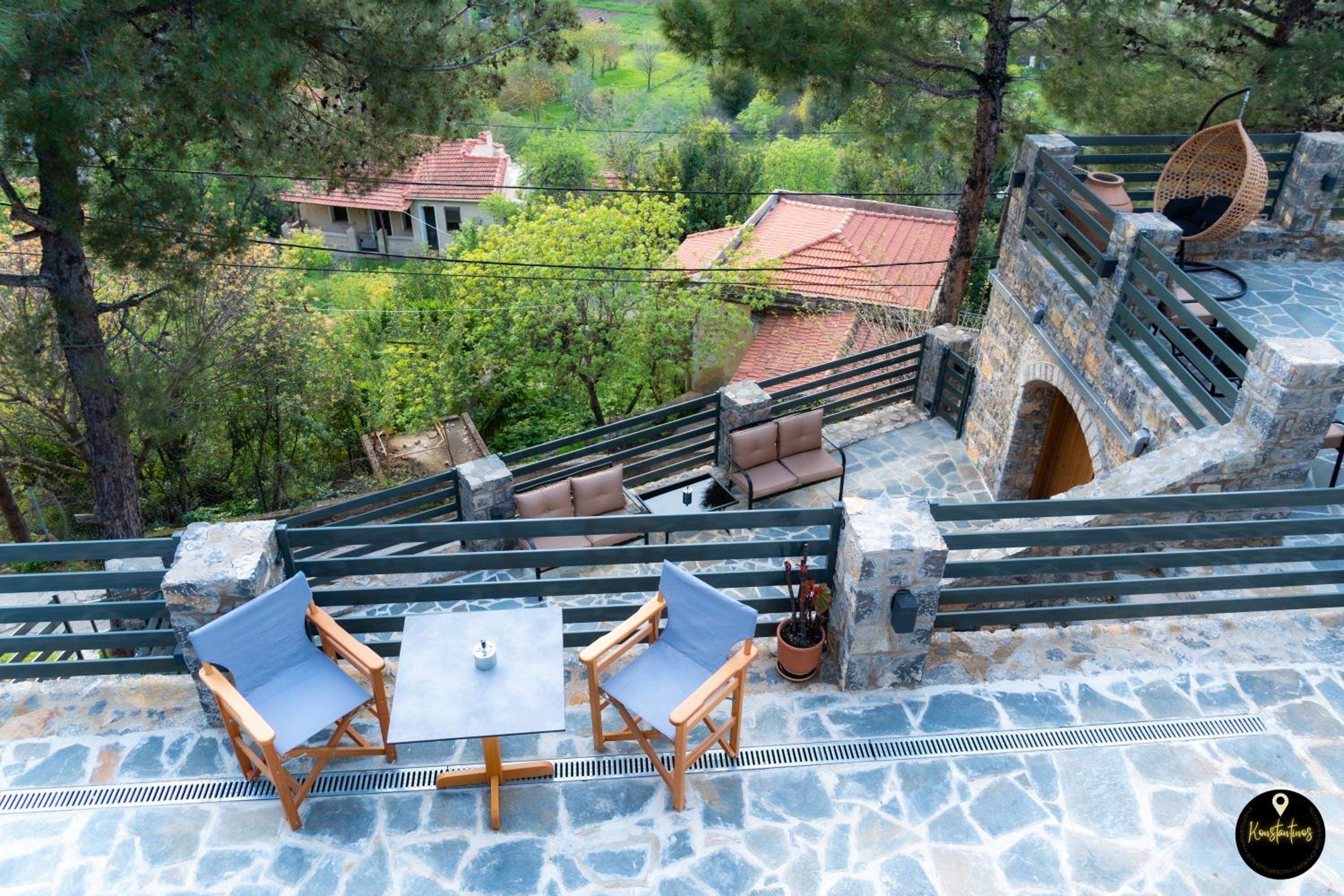 Pinolia Rooms