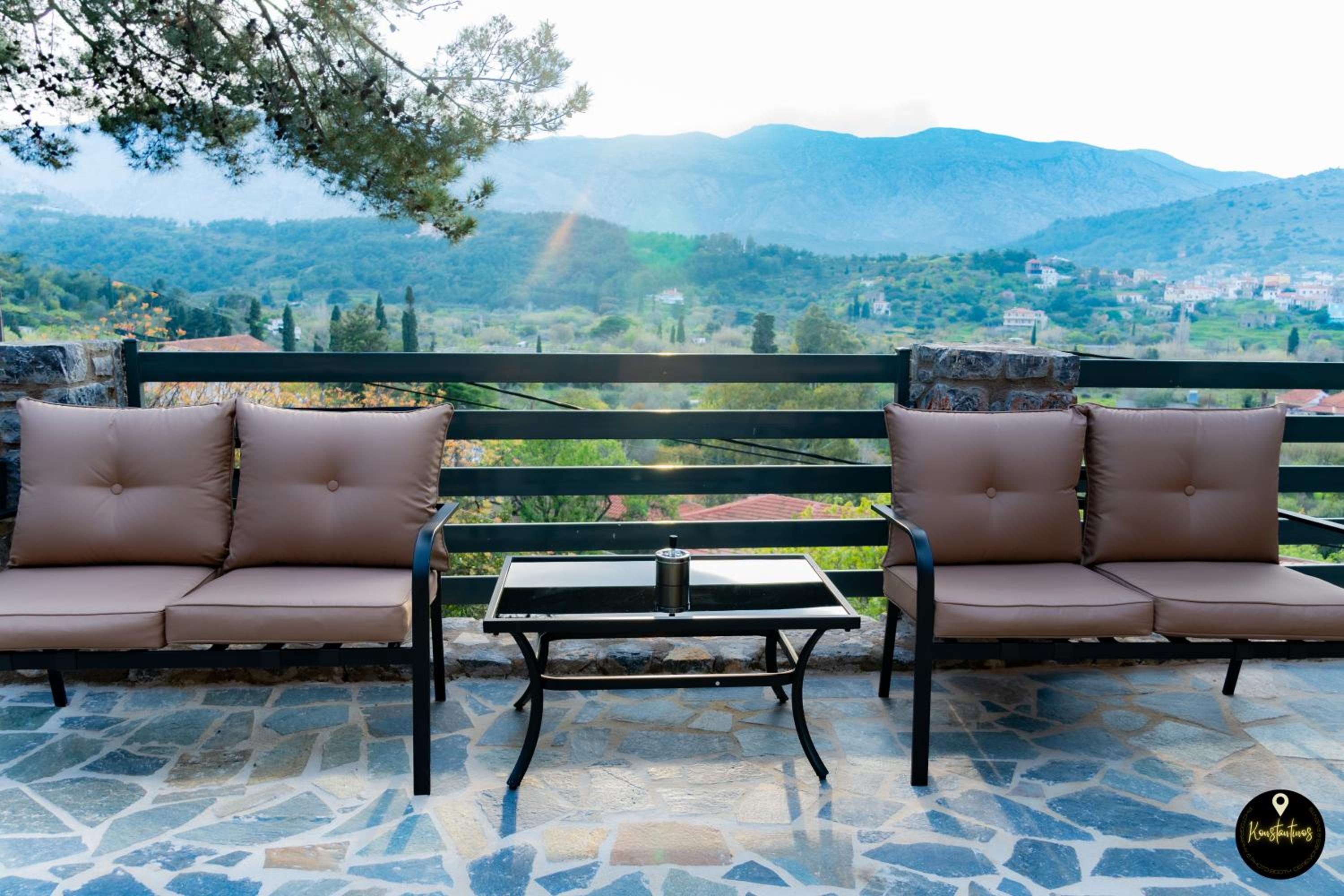 Pinolia Rooms