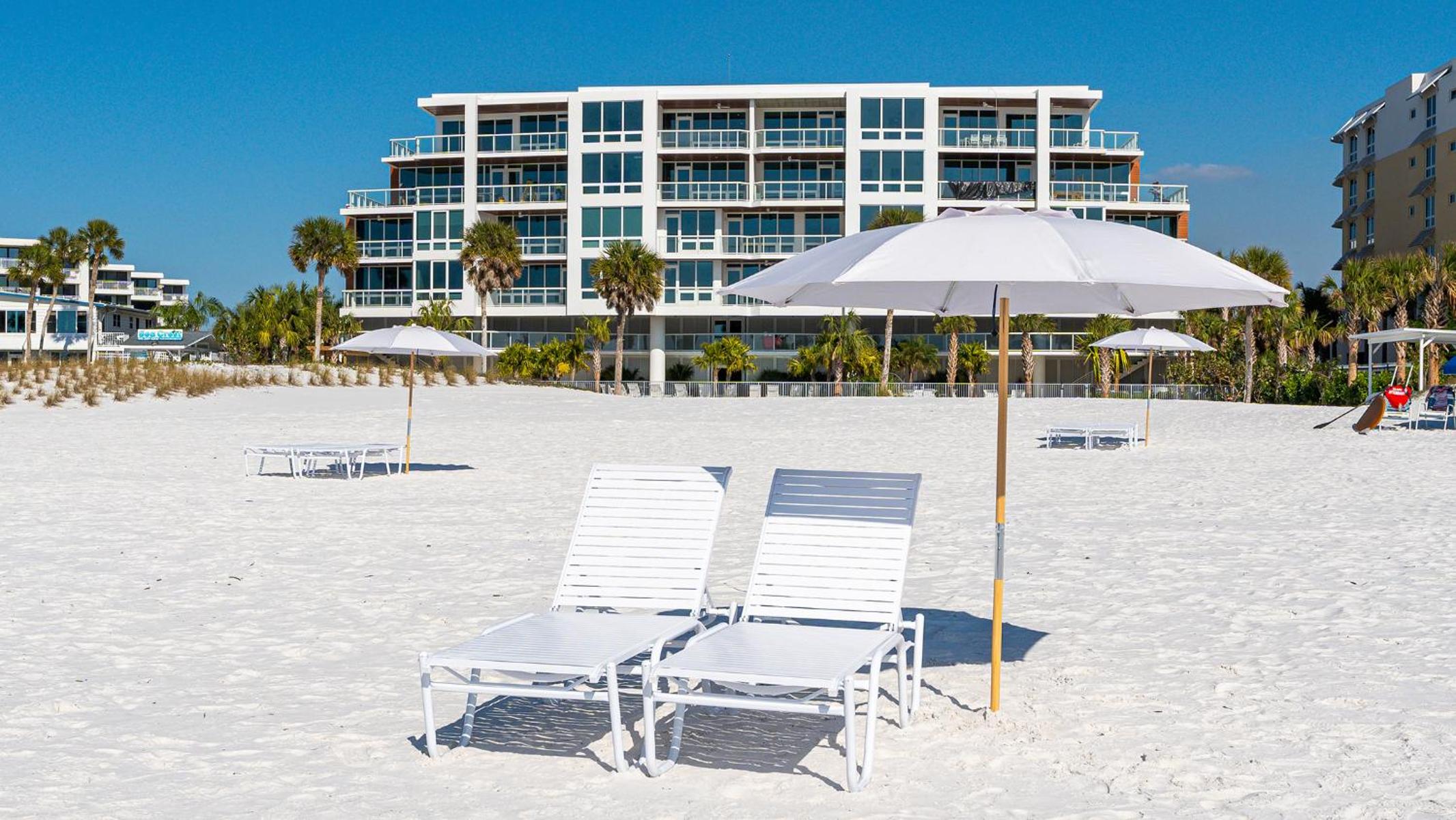 Hotel Ten35 Seaside Rentals - Image 1