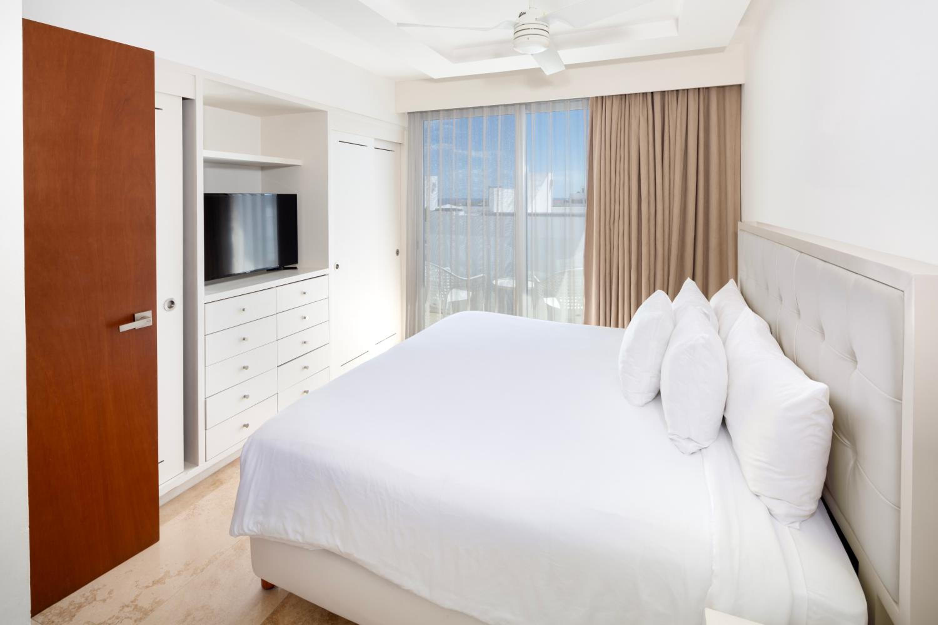 Antera Hotel & Residences