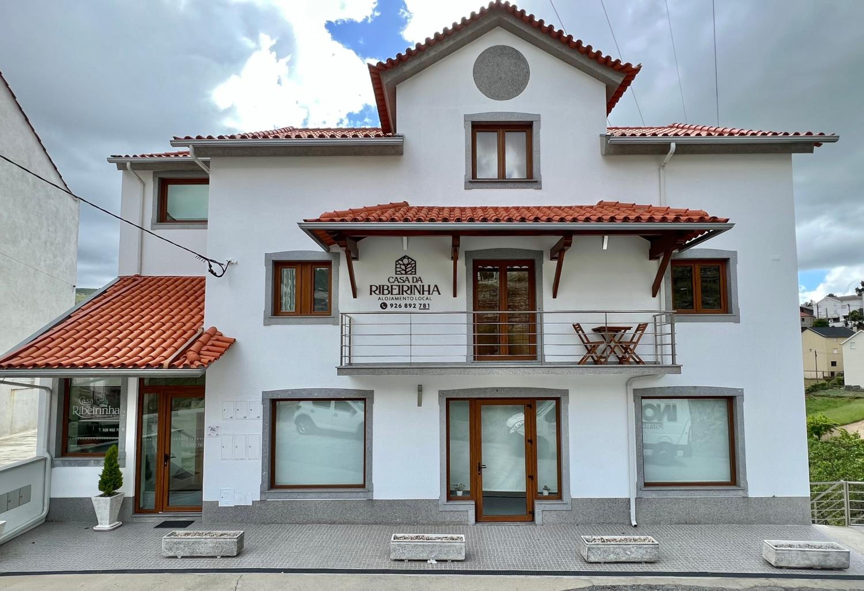 Hotel Casa da Ribeirinha - Image 1