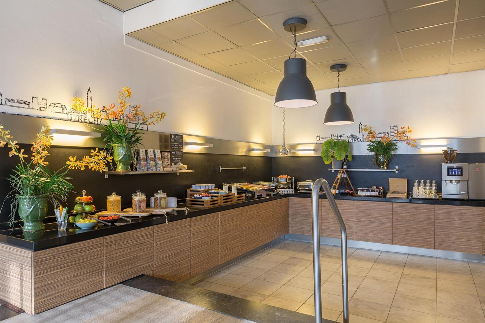 Utrecht Vacations - Leonardo Hotel Utrecht City Center - Property Image 2
