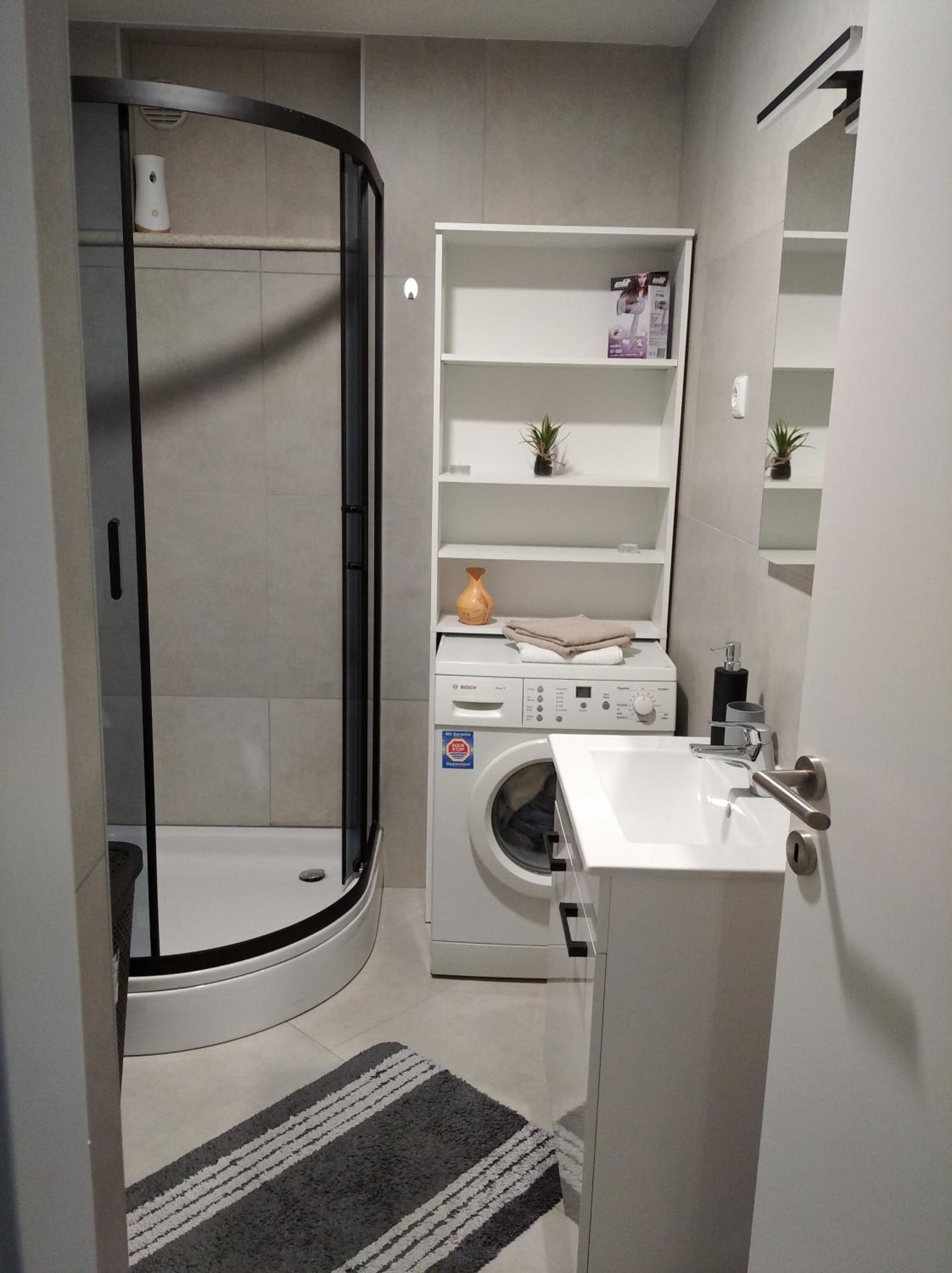 Apartman Lari