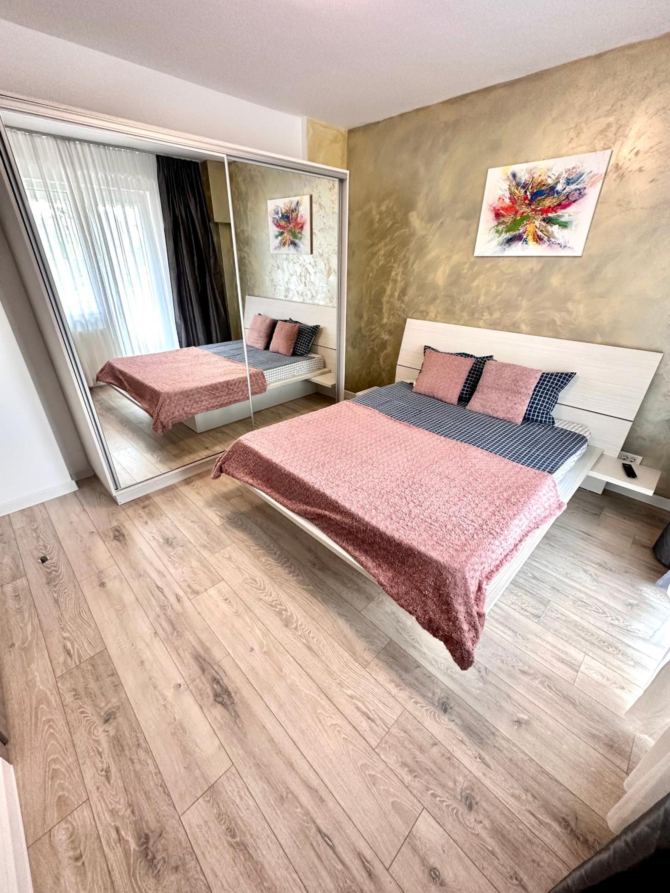 Mega Rossa Residence
