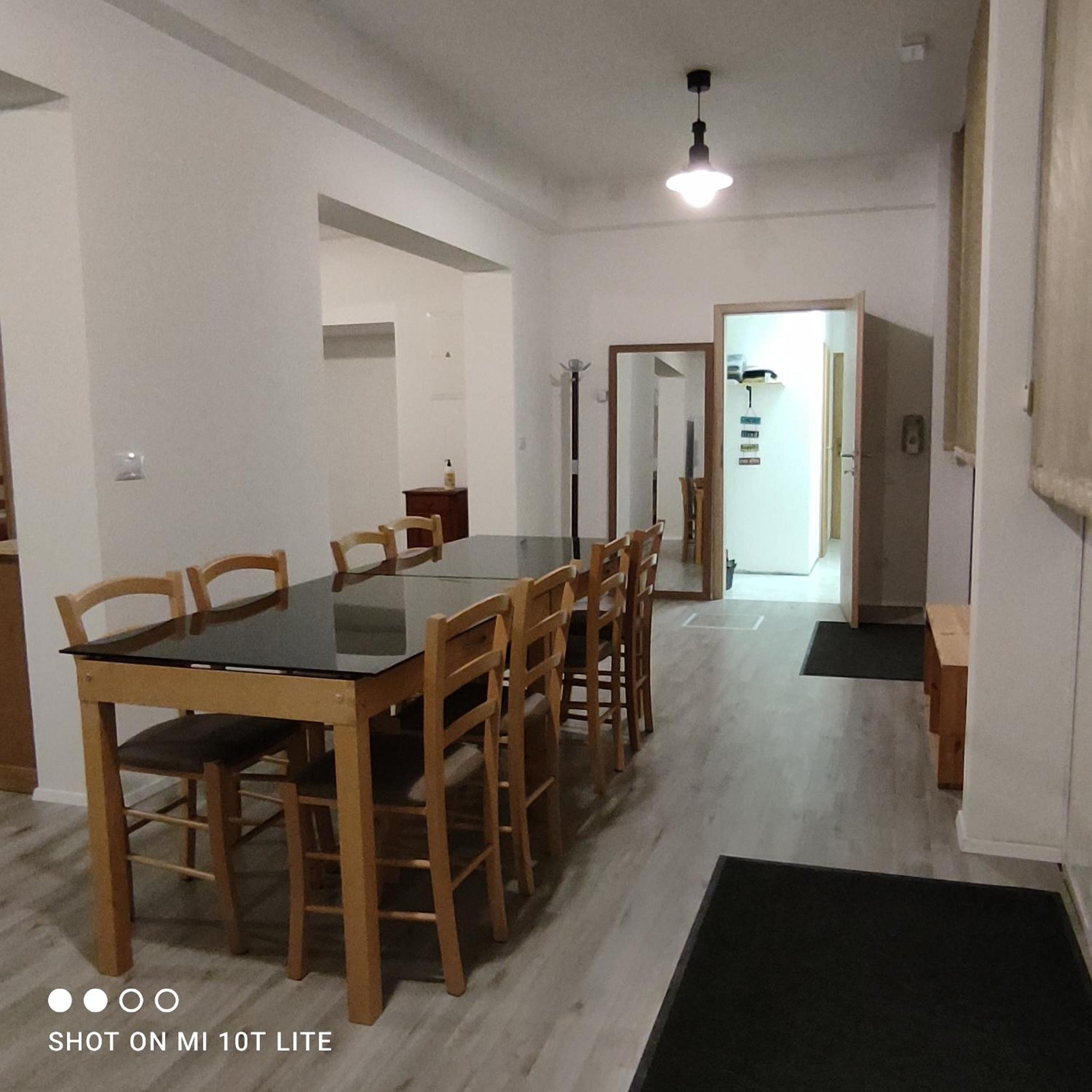 PRENOČIŠČE 9a