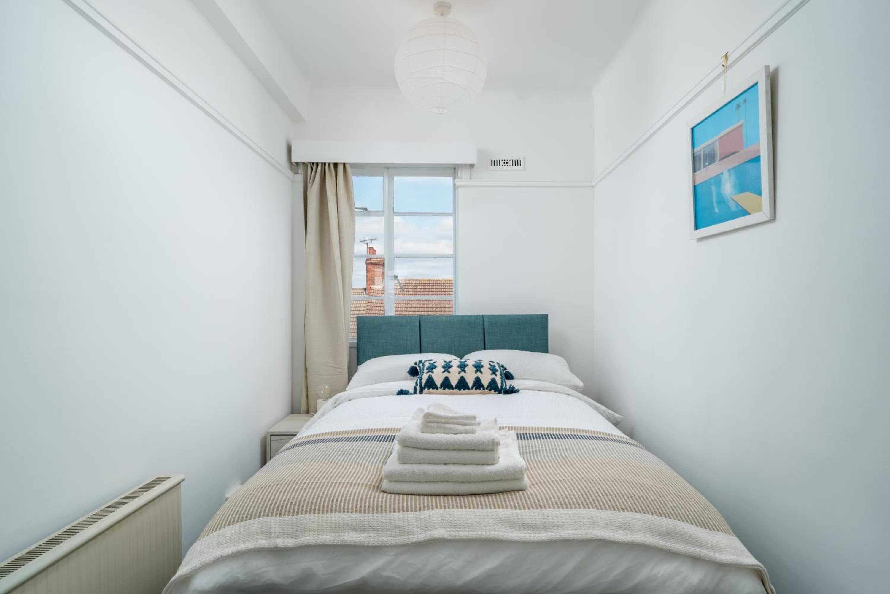 Bright West Hampstead Retreat
