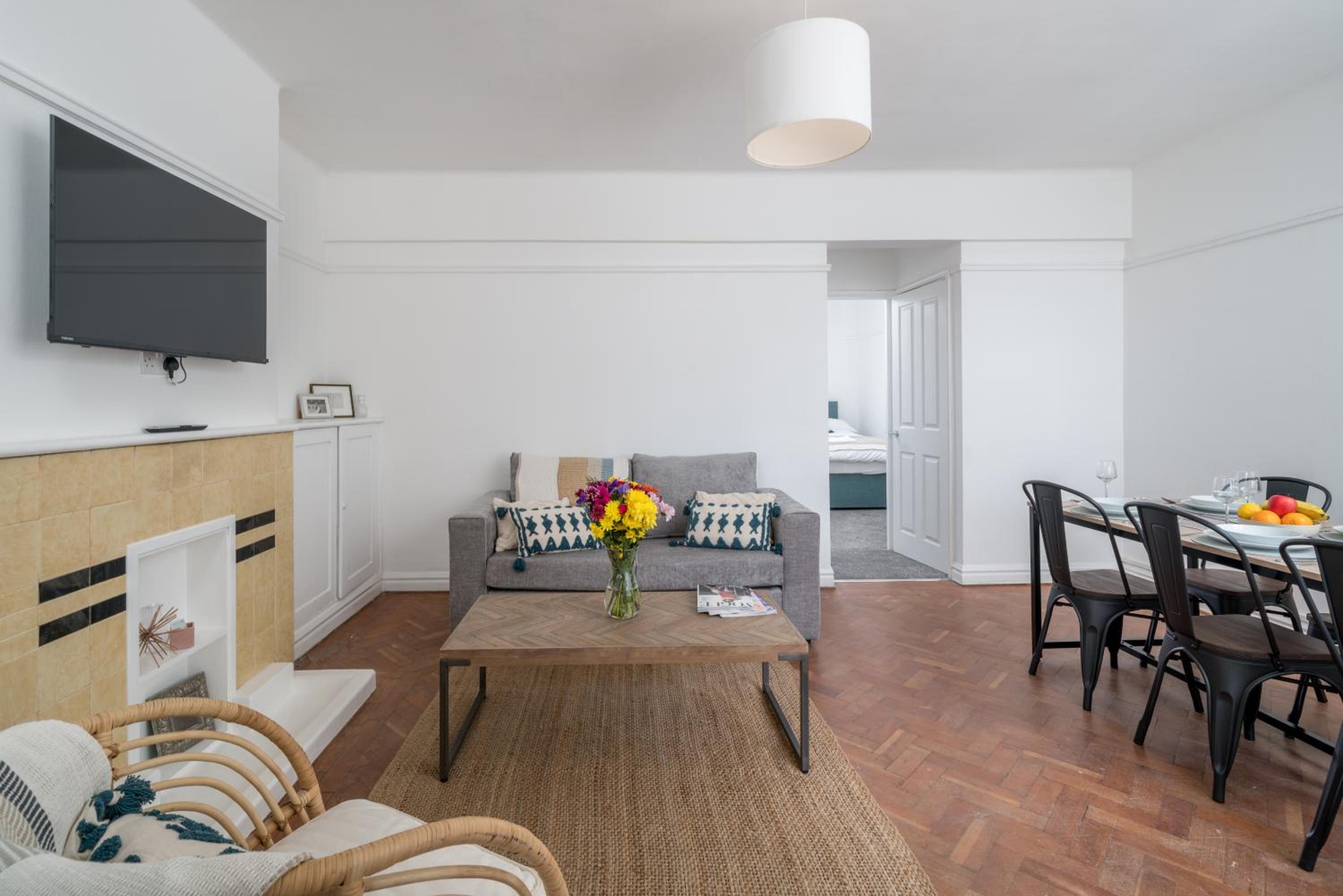 Bright West Hampstead Retreat