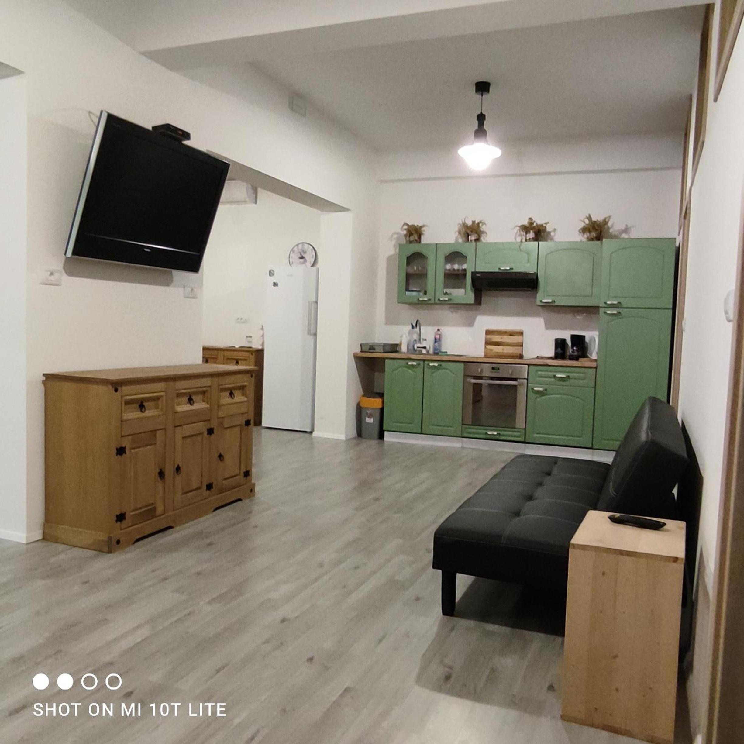 PRENOČIŠČE 9a