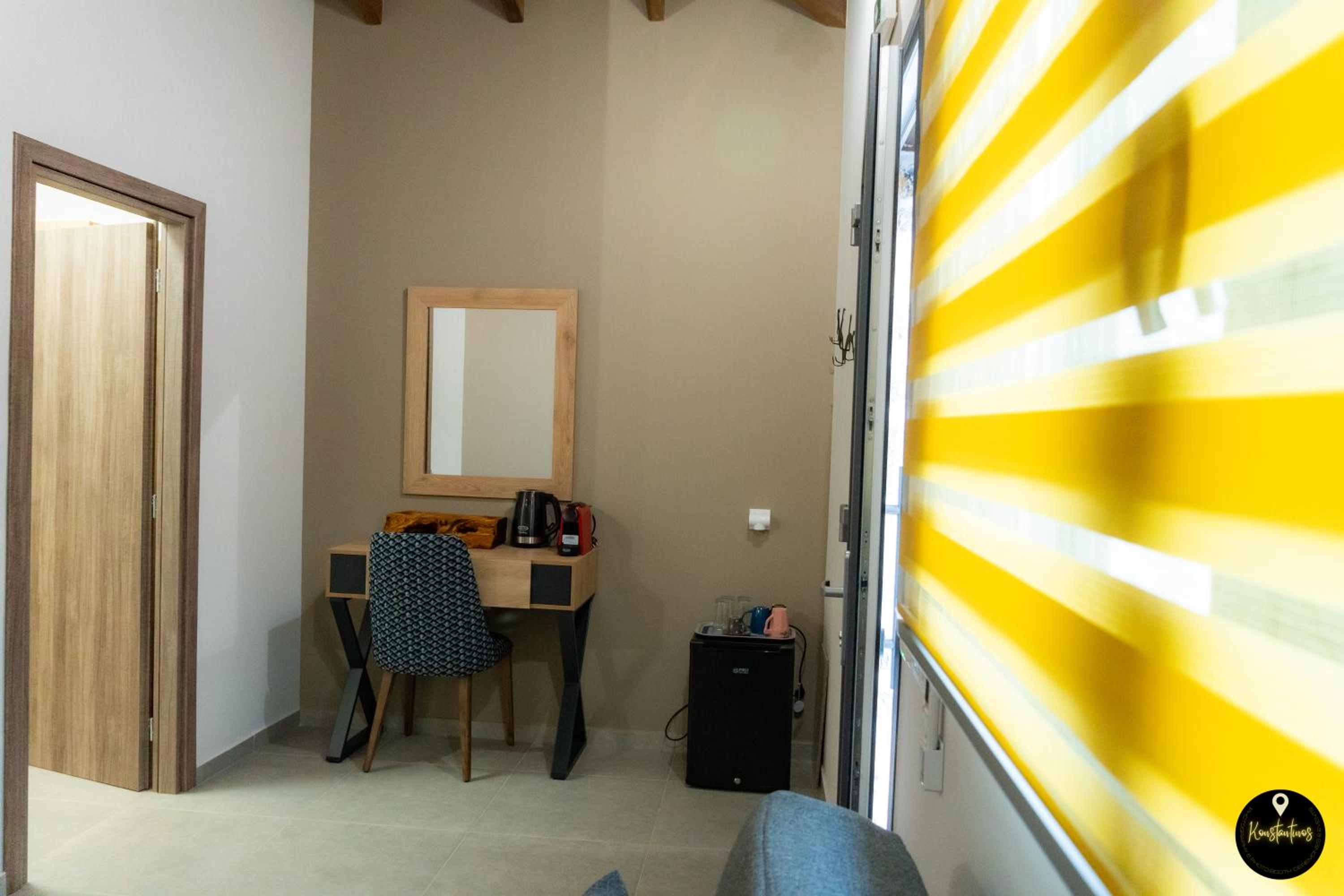 Pinolia Rooms