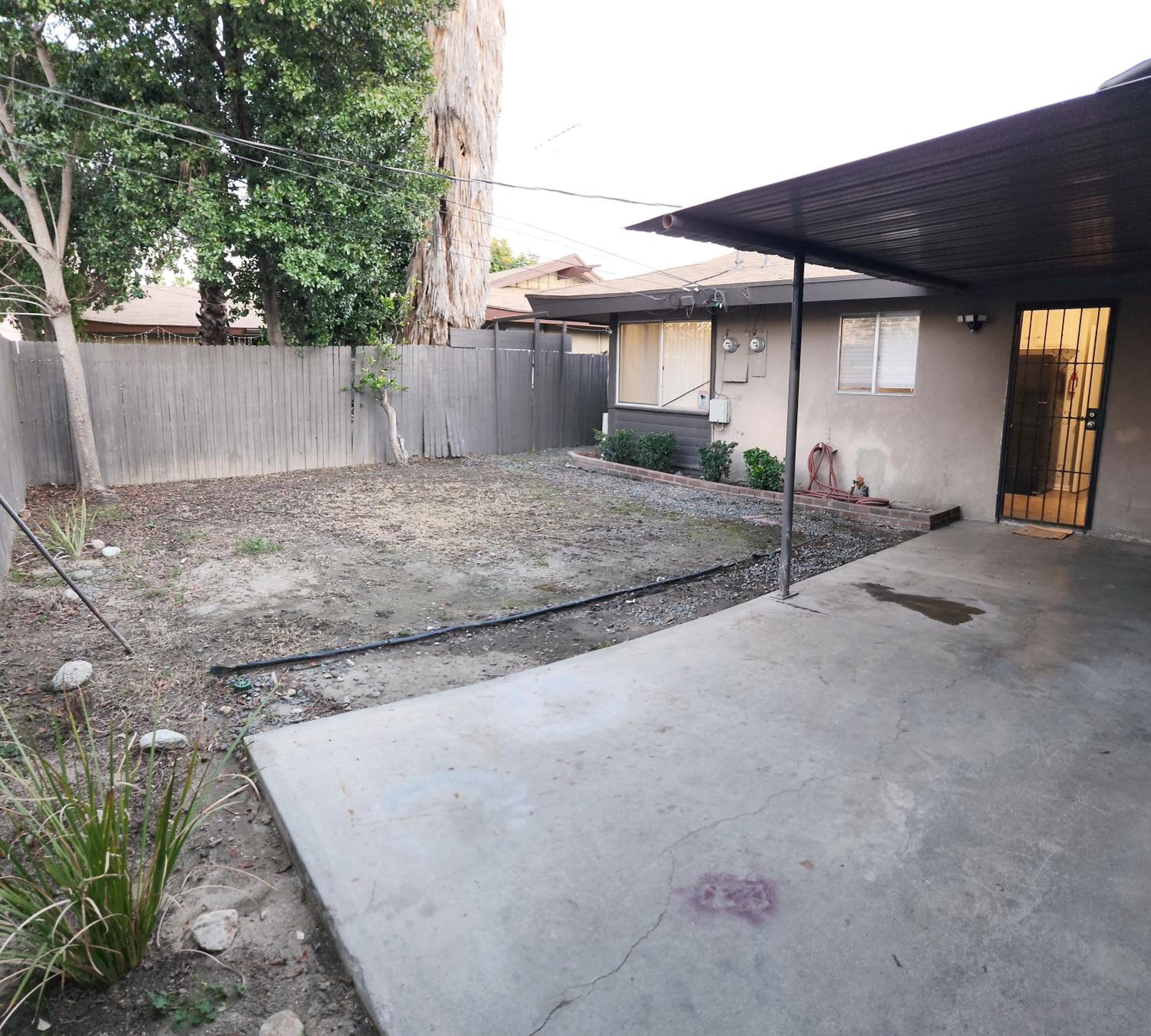 Private, Spacious, 4x Queen, 300 MBPS Internet with Backyard! view 4