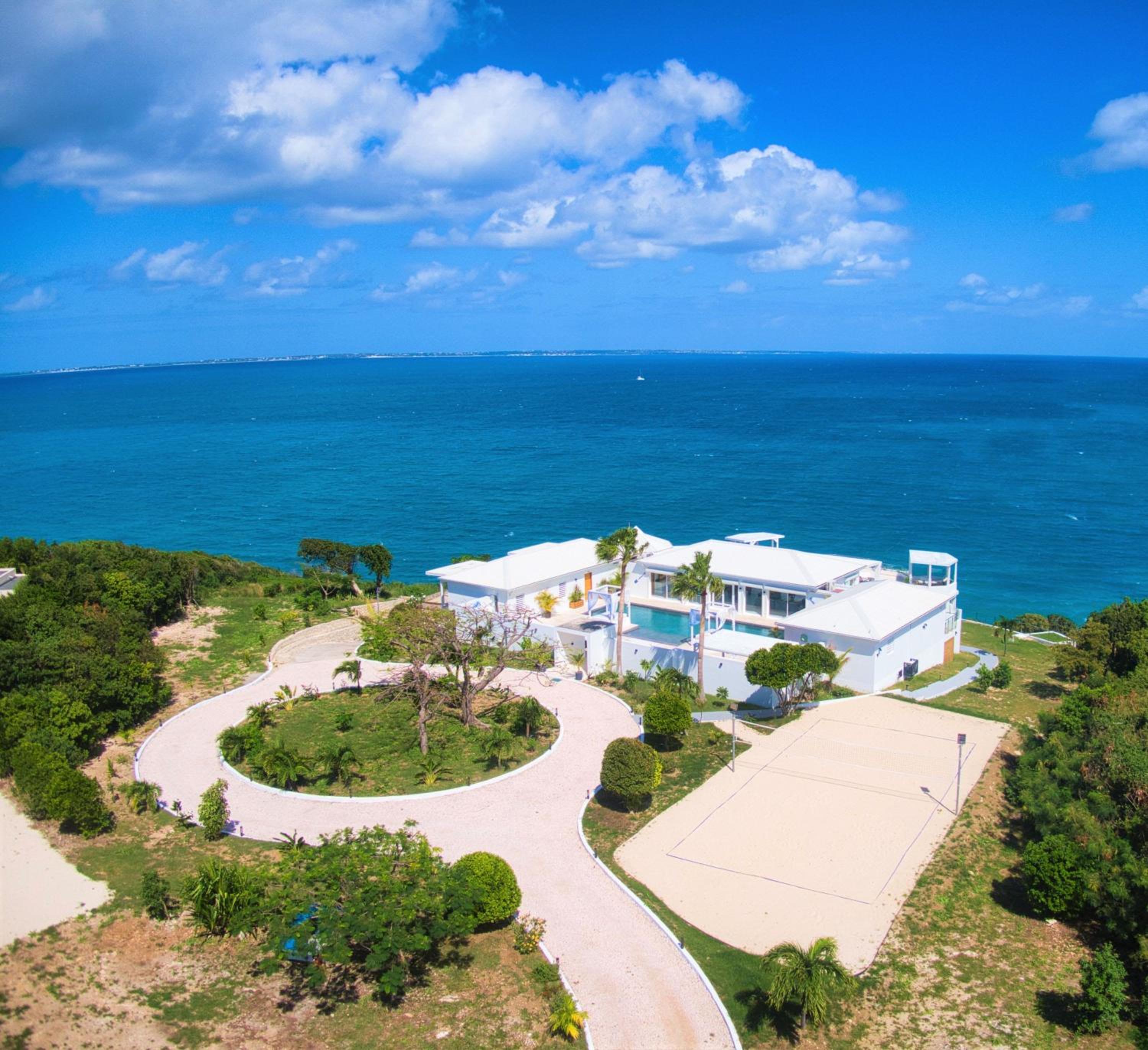 Villa Infinity Blue view 4
