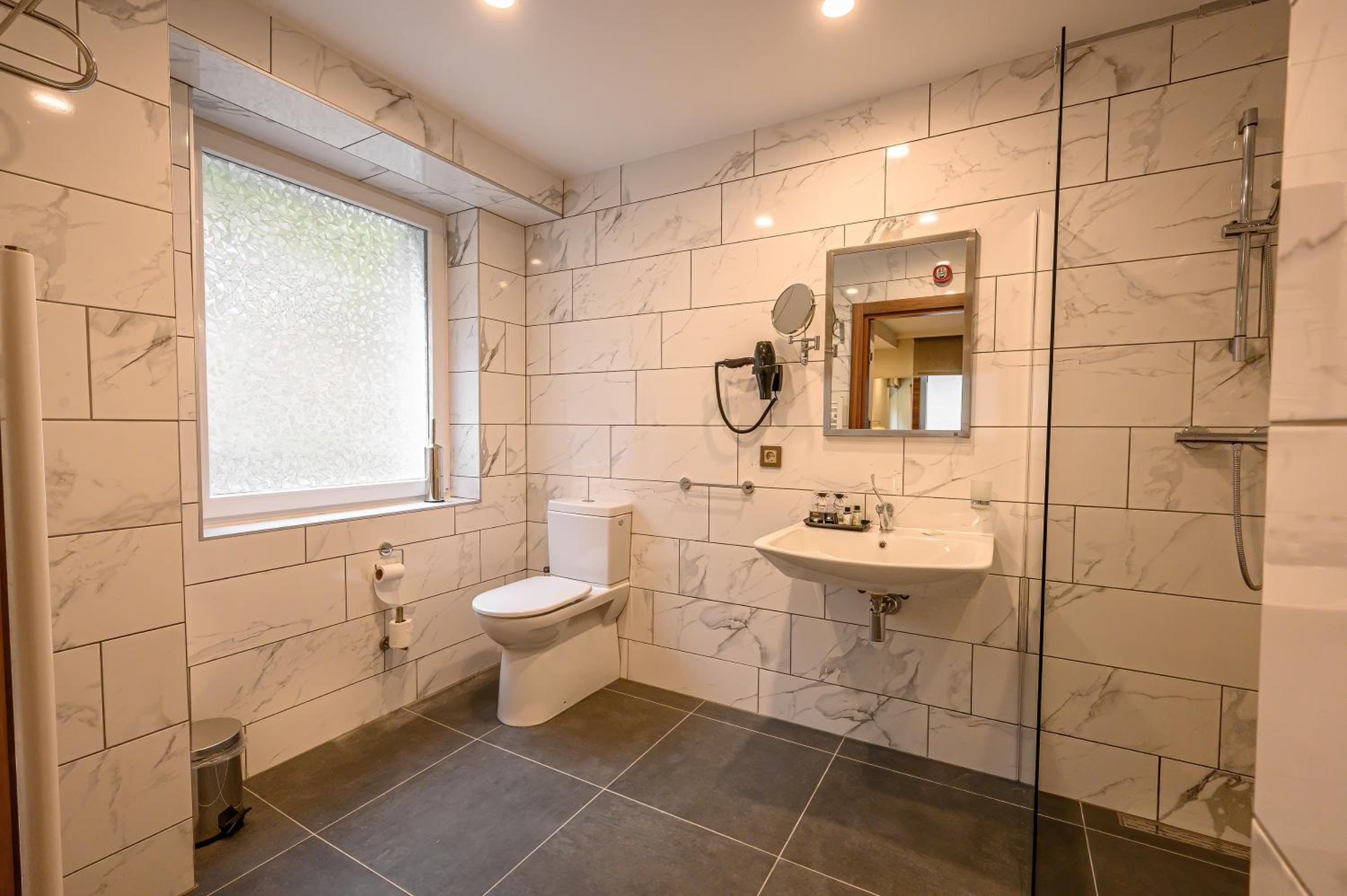Hotel Schwarzbachtal Hideaway - Property Image 5