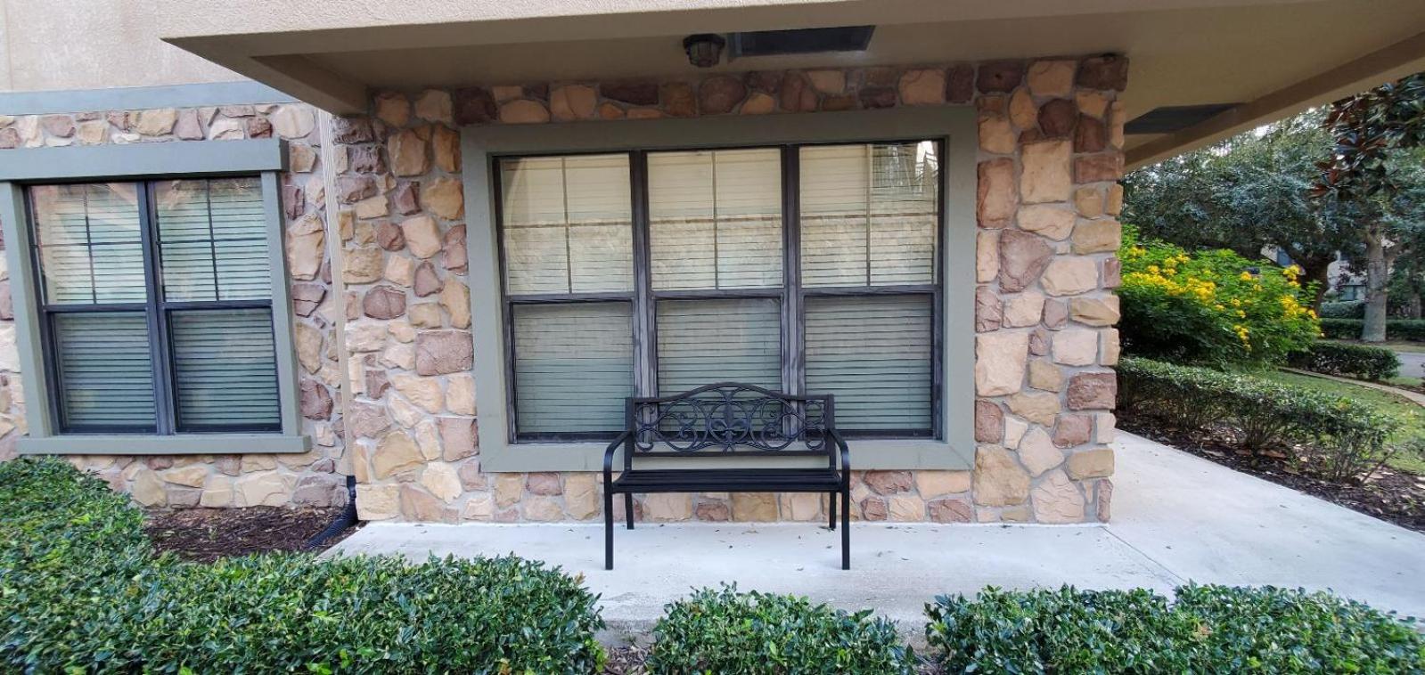 Ground floor condo, no carpet, close to community pools, fitness room, 9 miles to Disney World view 3
