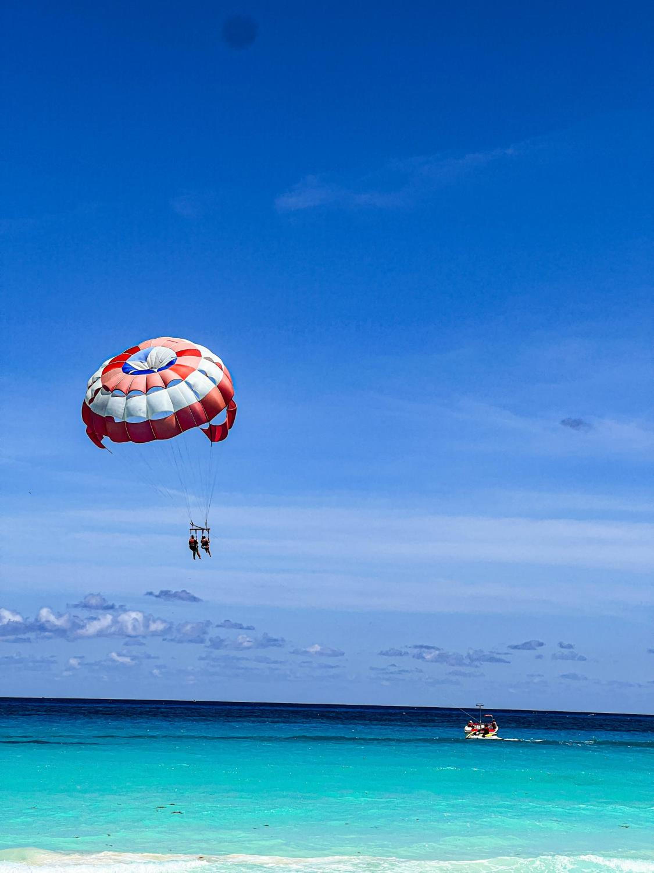 Hotel Seashore Apartment Cancun - Image 1