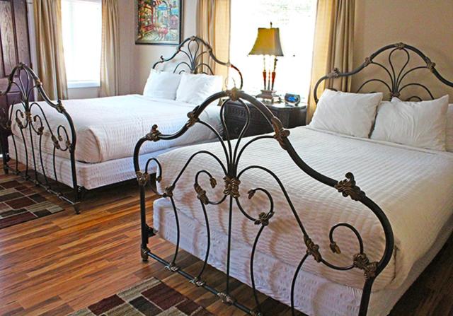 Silverton Inn & Suites view 2